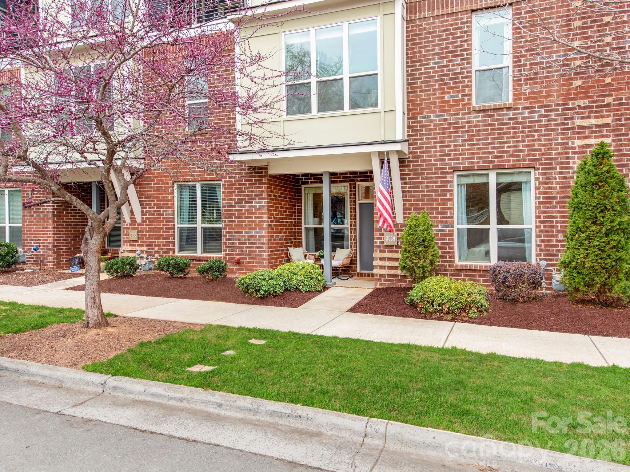 3539 Spencer Street — Charlotte