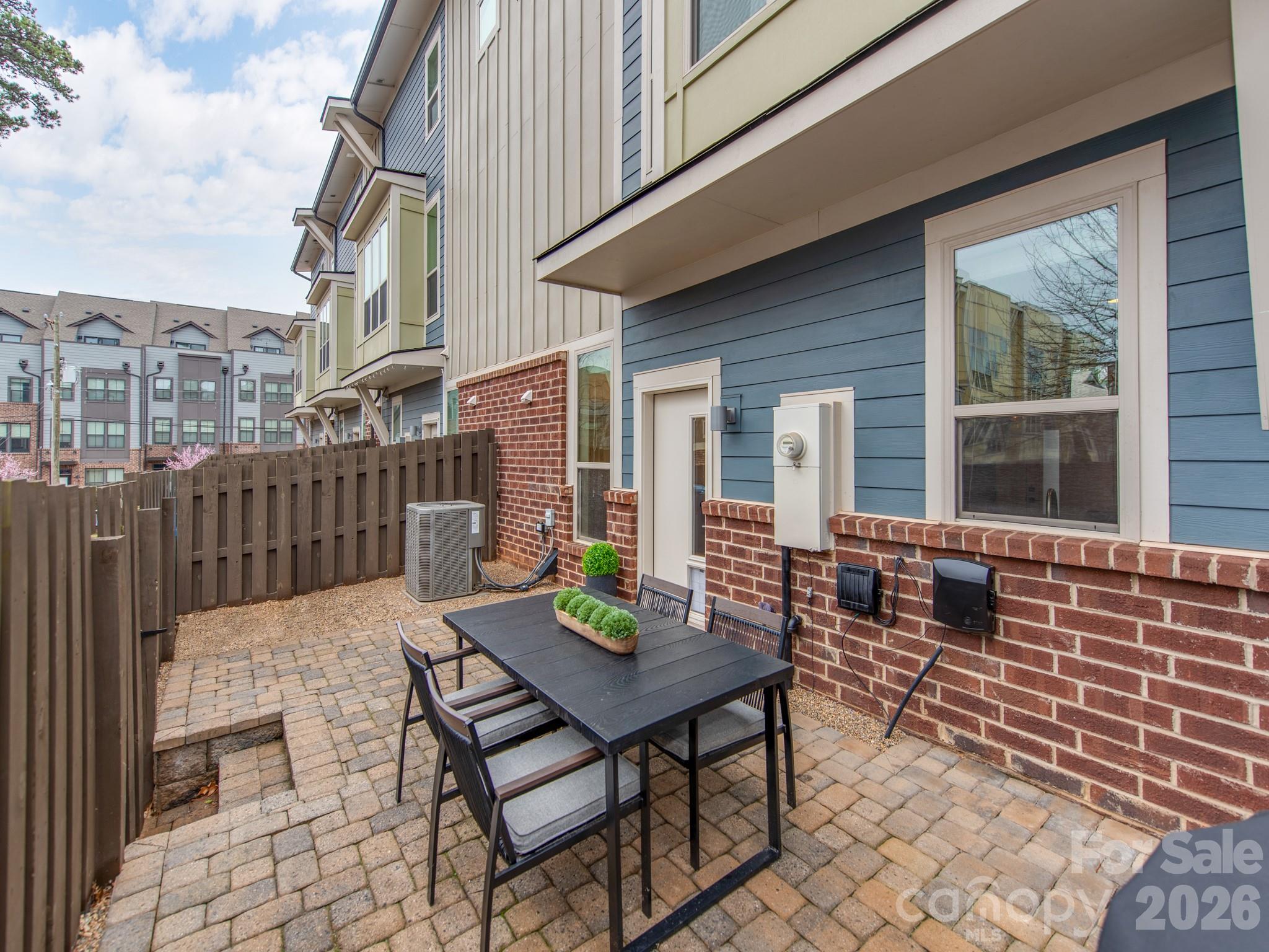 3539 Spencer Street — Charlotte