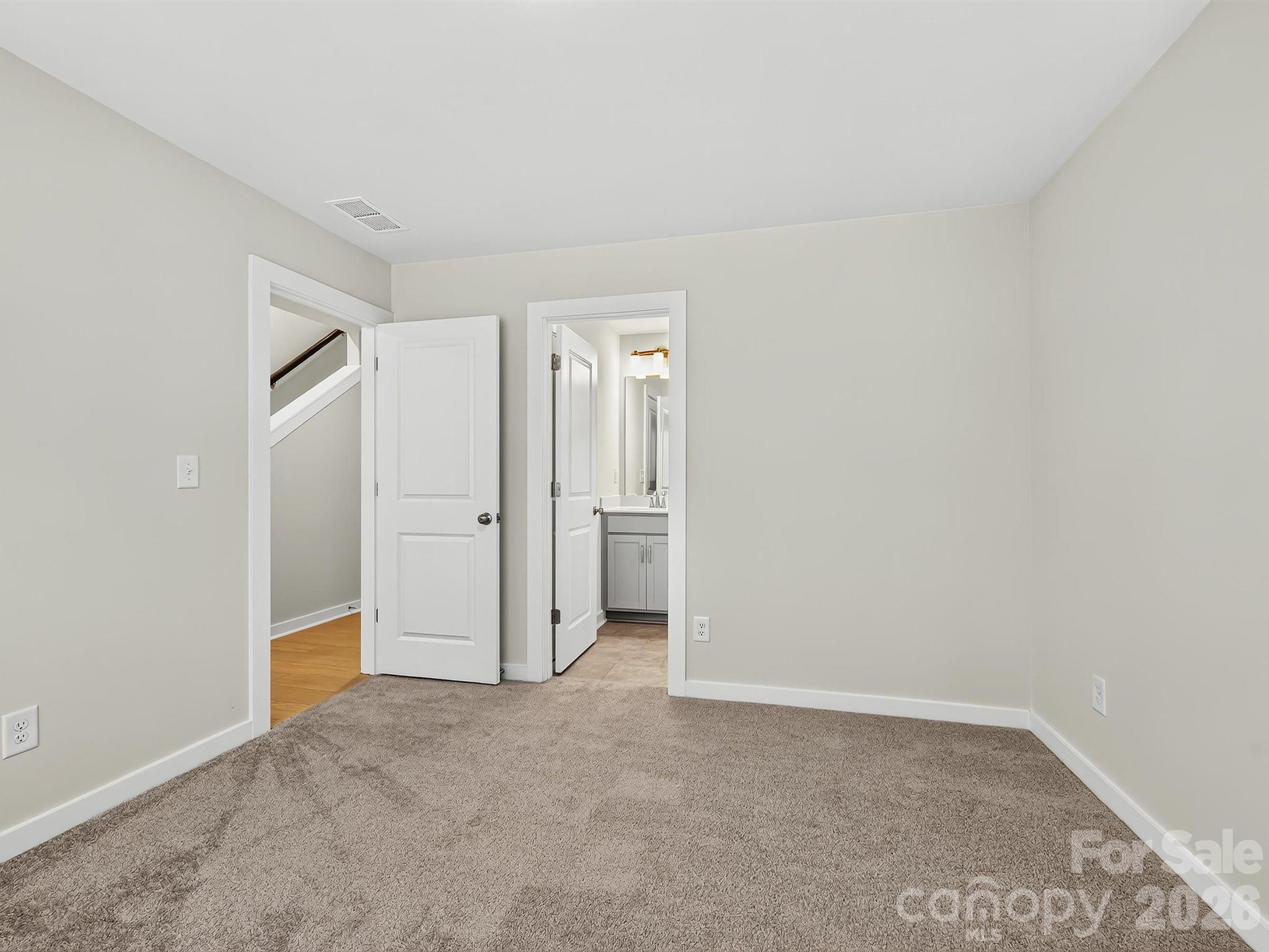 1136 Bismuth Lane — Charlotte