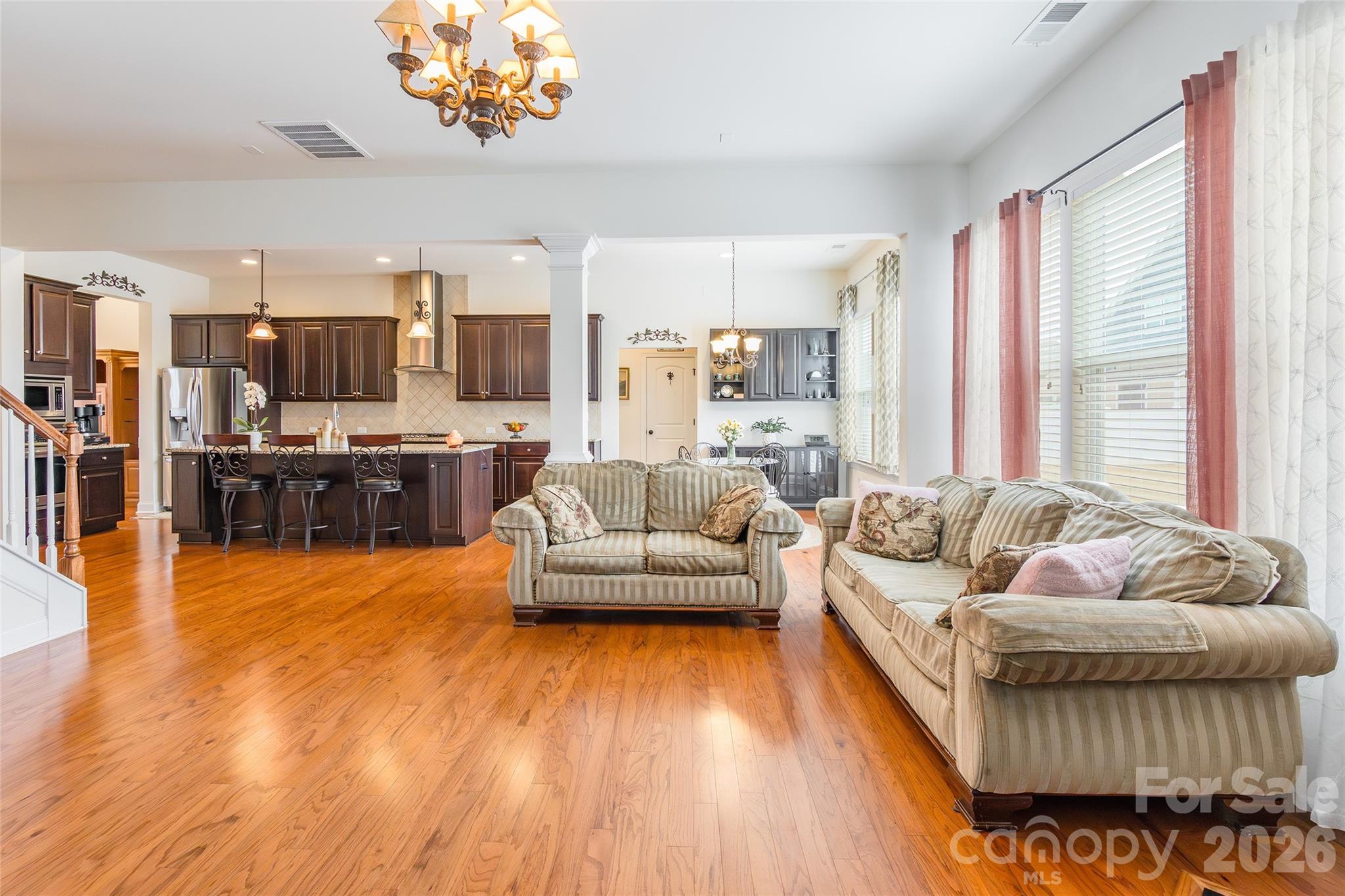 1105 Mantell Road — Lancaster