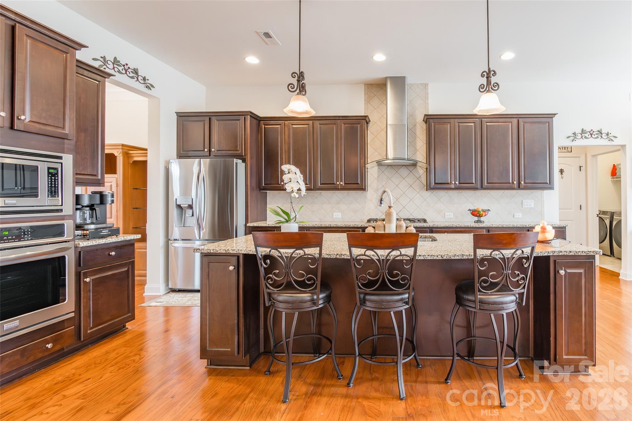 1105 Mantell Road — Lancaster