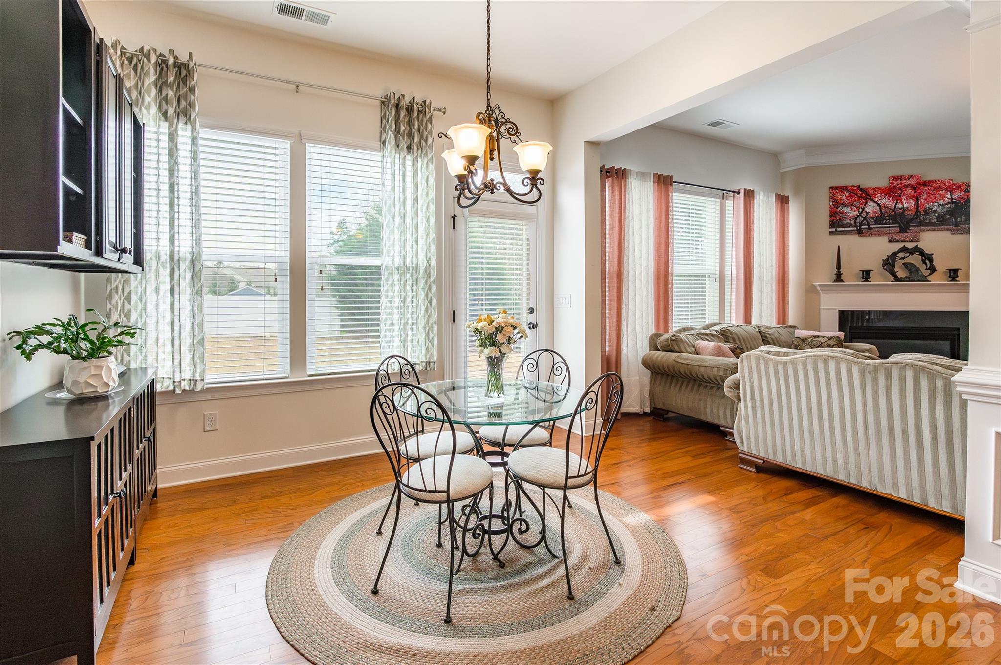 1105 Mantell Road — Lancaster