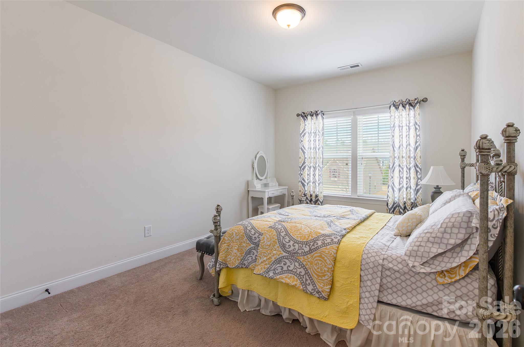 1105 Mantell Road — Lancaster