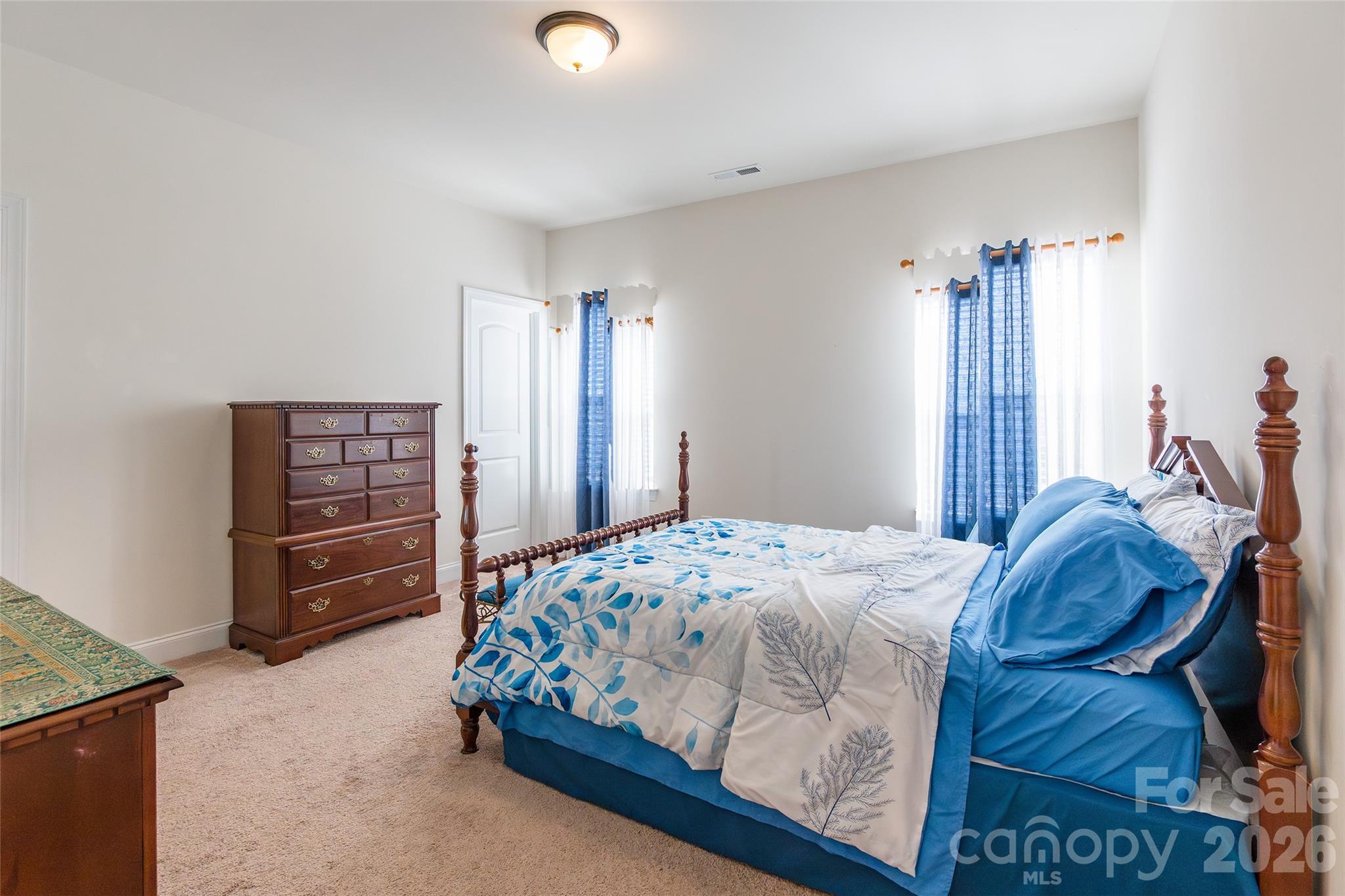 1105 Mantell Road — Lancaster