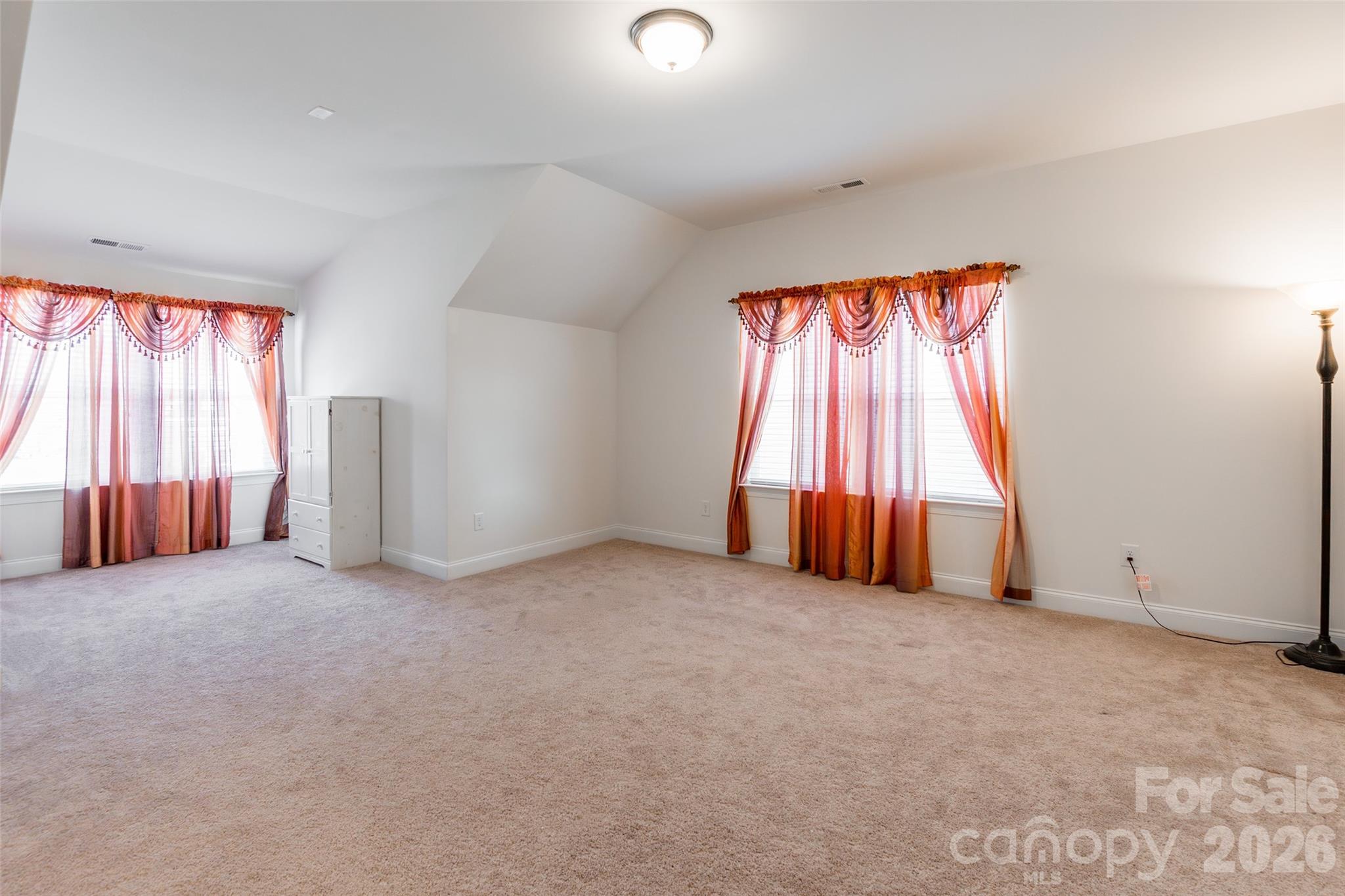 1105 Mantell Road — Lancaster
