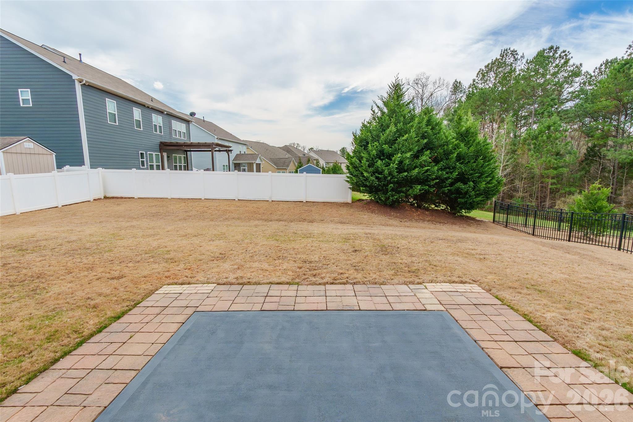 1105 Mantell Road — Lancaster