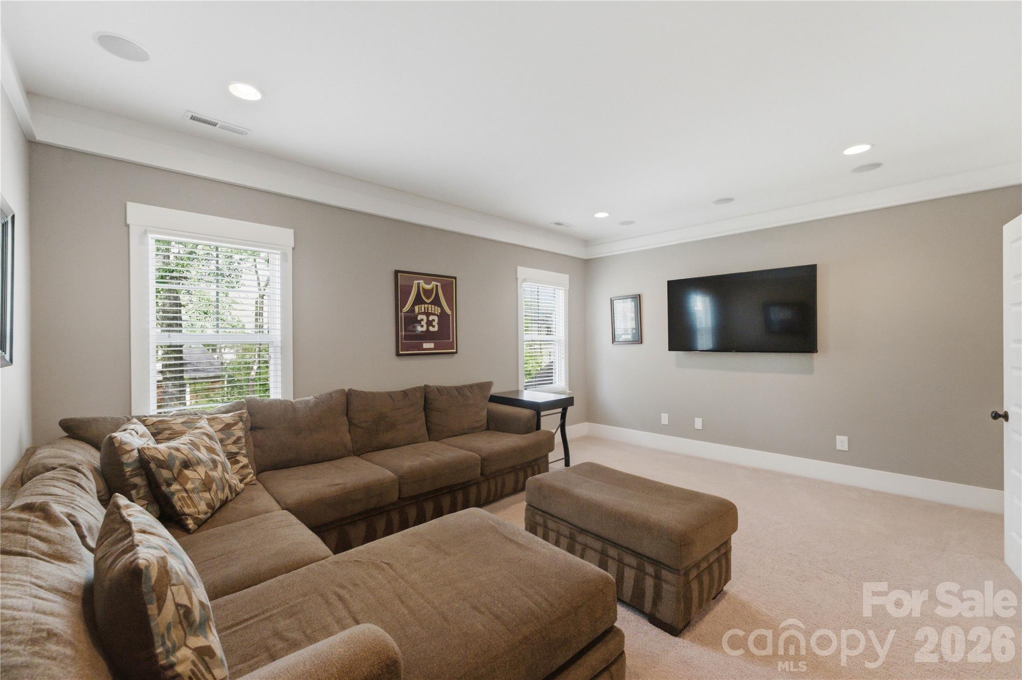 661 Ideal Way — Charlotte