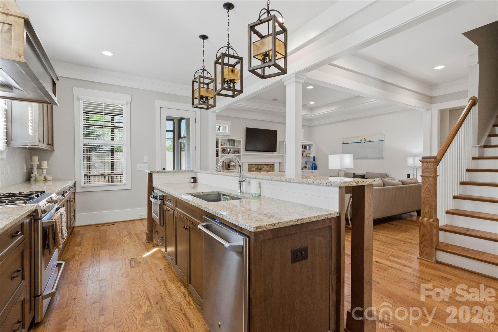661 Ideal Way — Charlotte