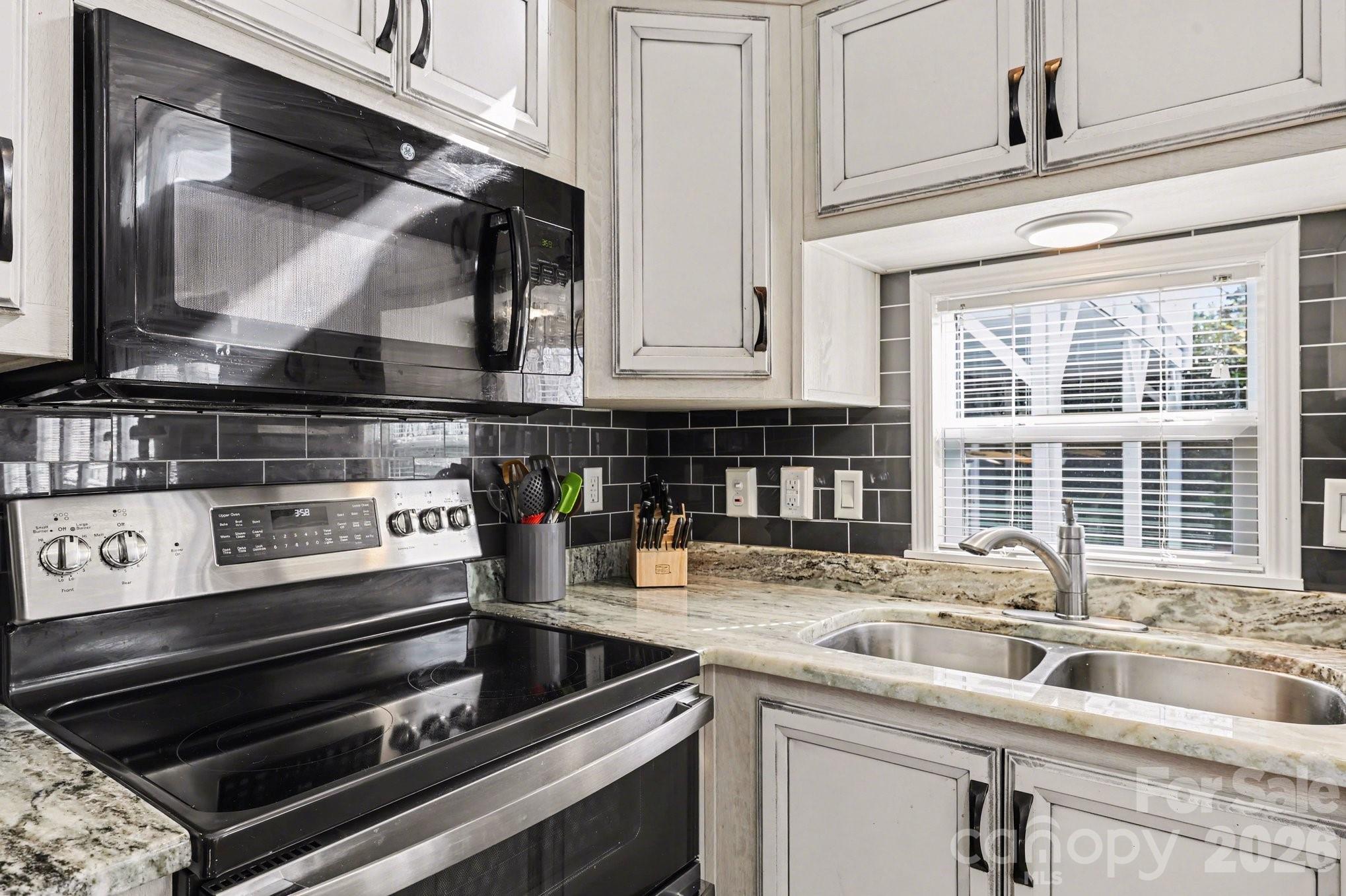 130 Eagle Drive — New London