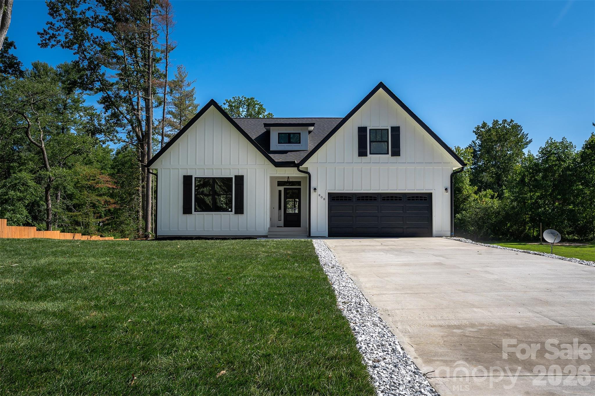 808 Maybank Drive — Hendersonville