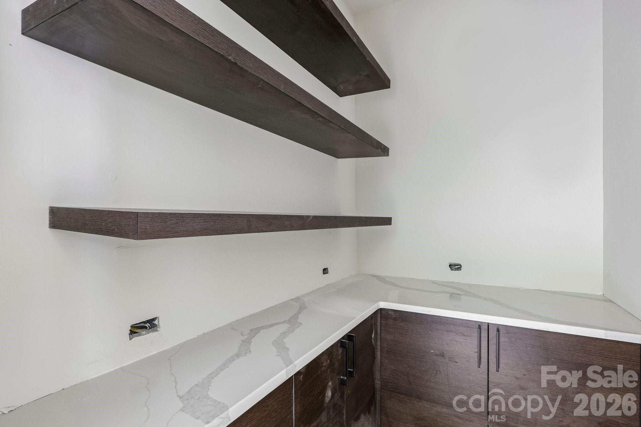 1539 Crystal Road — Charlotte