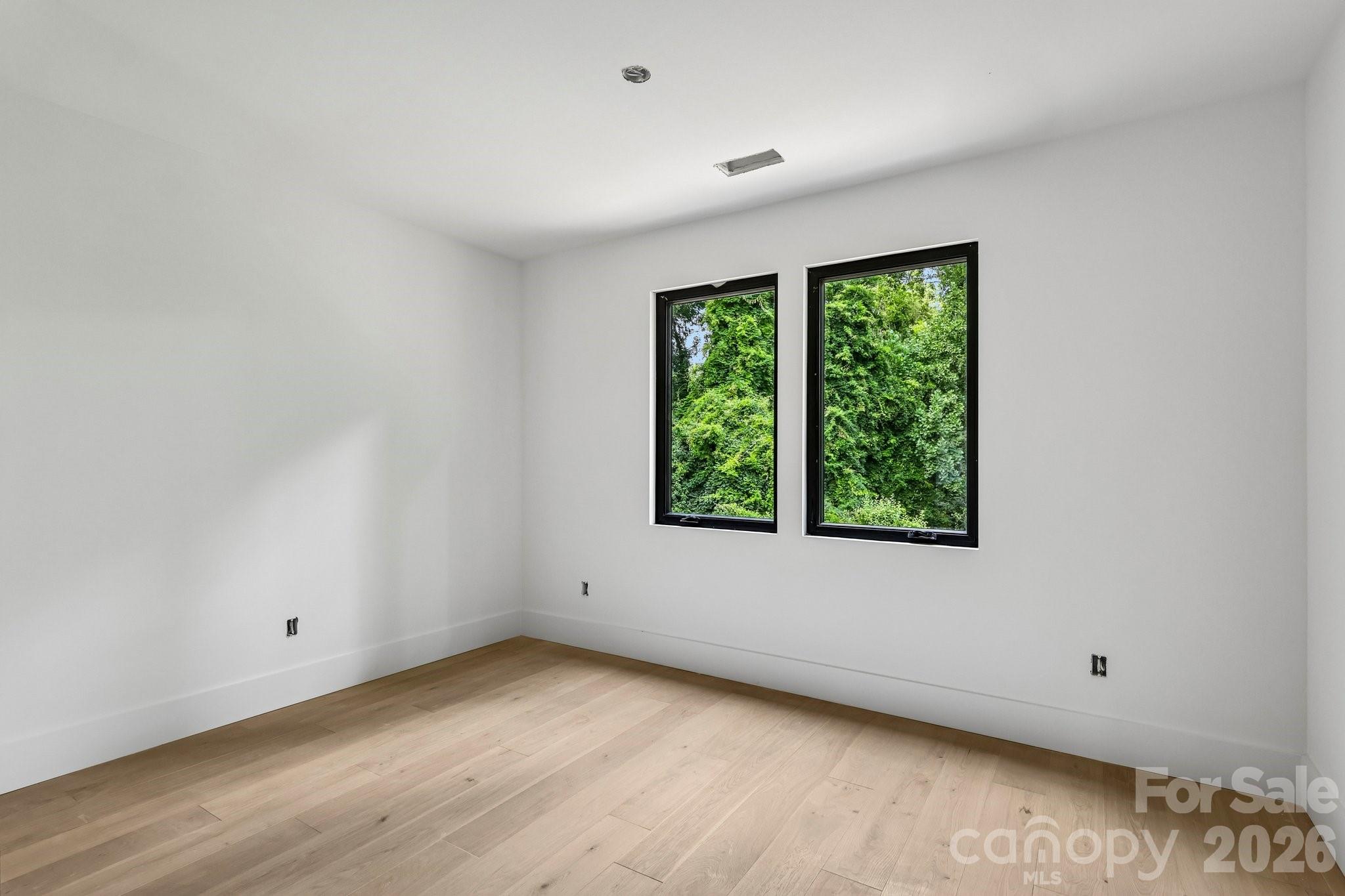 1539 Crystal Road — Charlotte