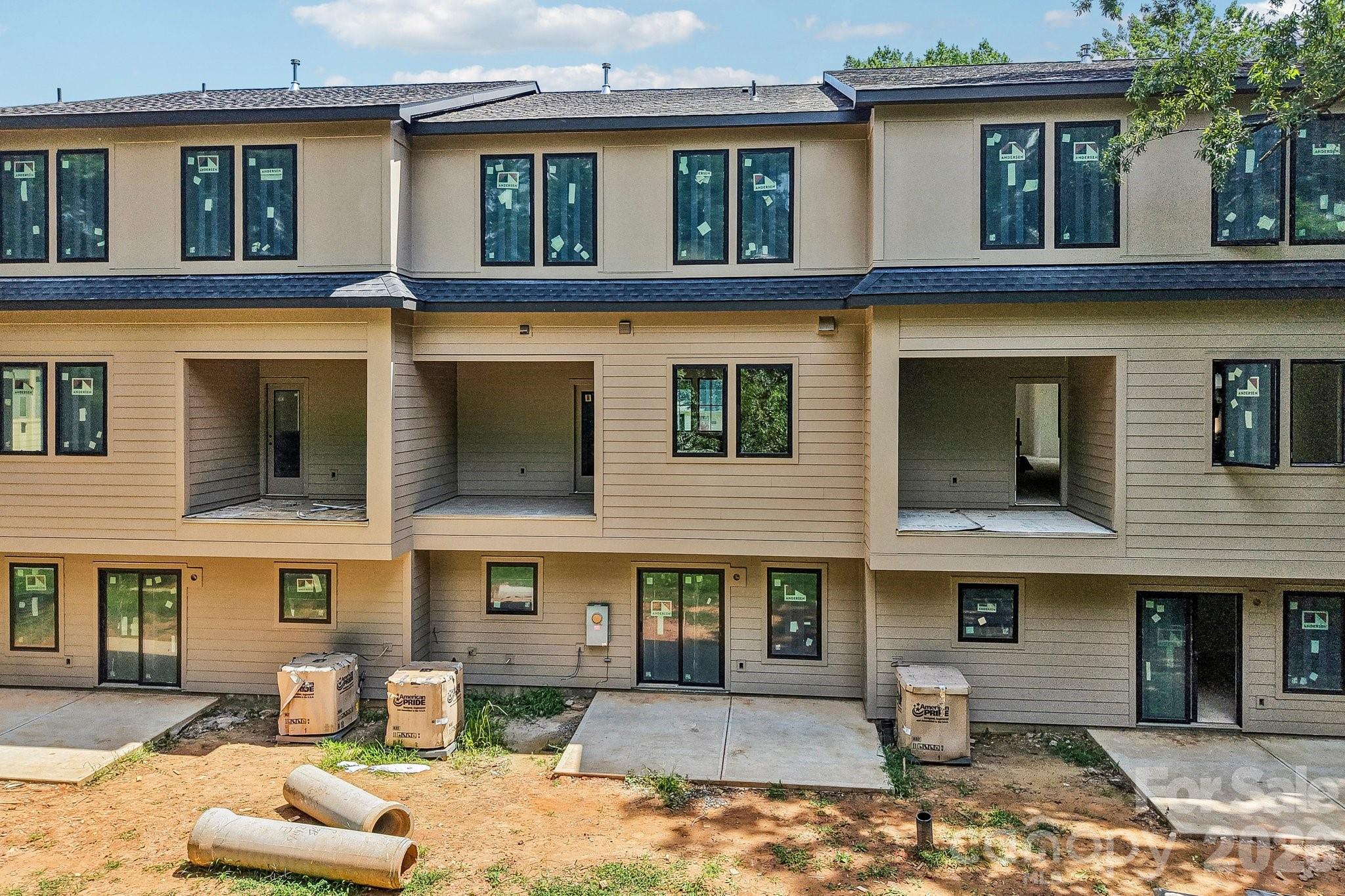1539 Crystal Road — Charlotte