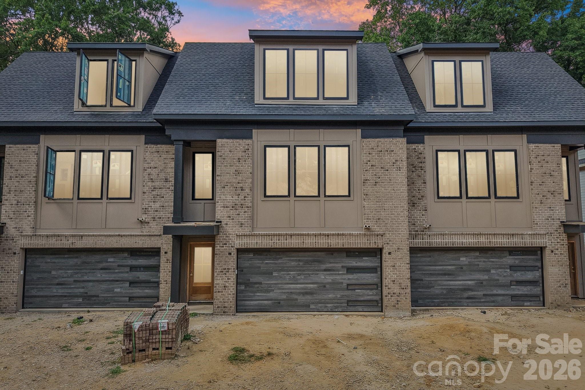 1539 Crystal Road — Charlotte