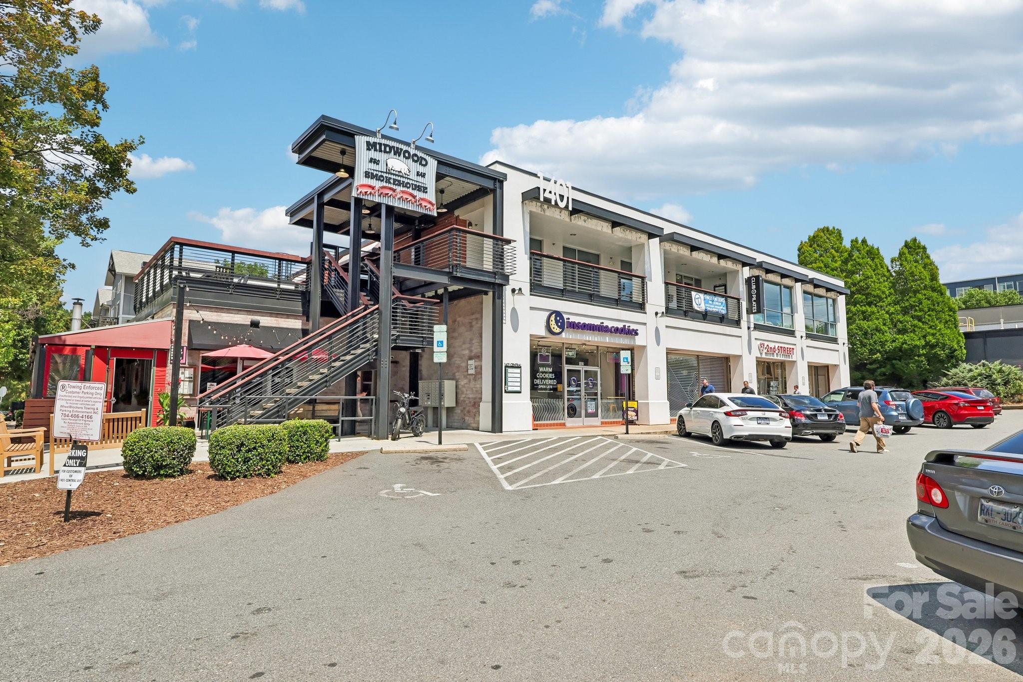 1539 Crystal Road — Charlotte