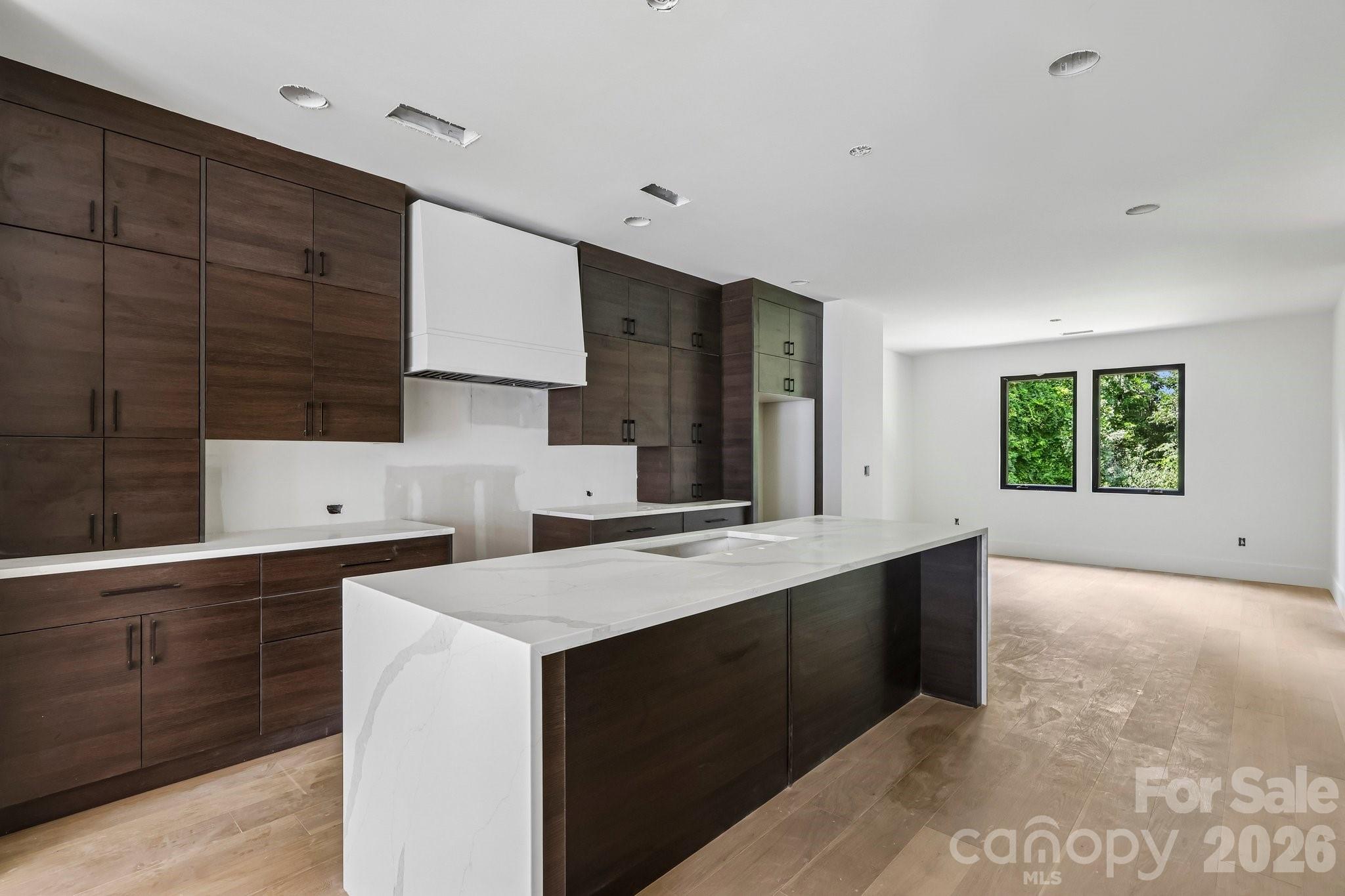 1539 Crystal Road — Charlotte
