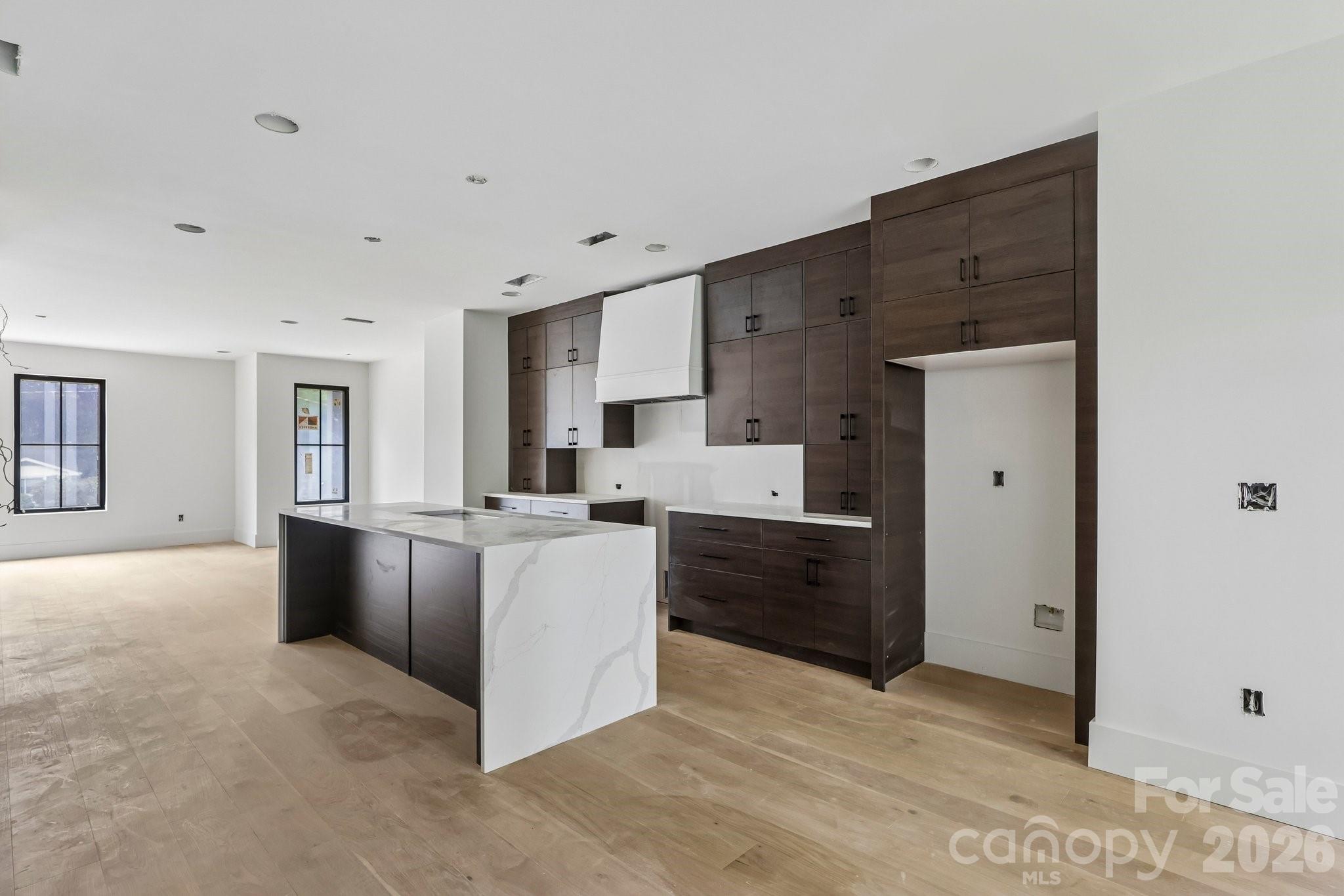 1539 Crystal Road — Charlotte