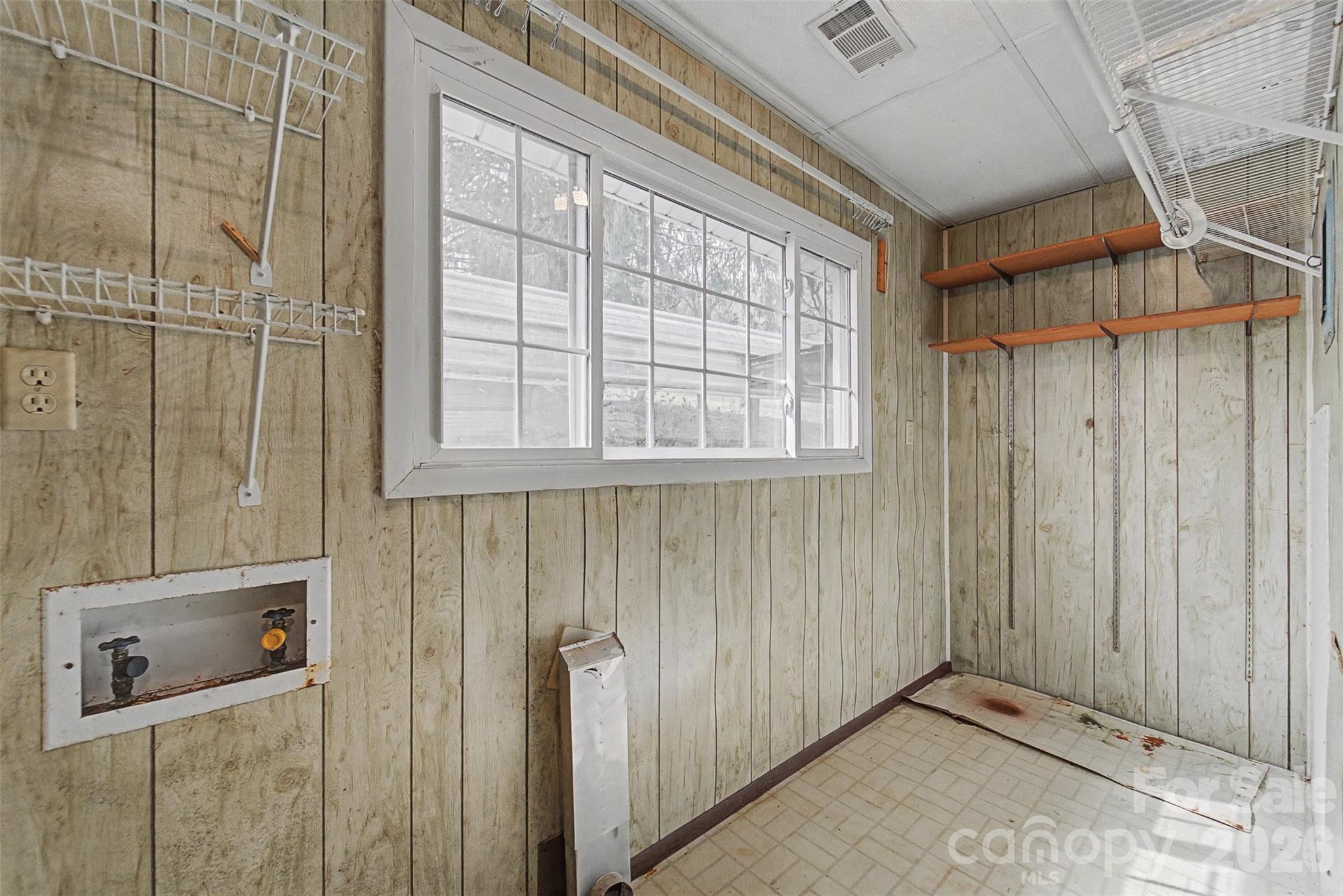318 Sunrise Park — Sylva