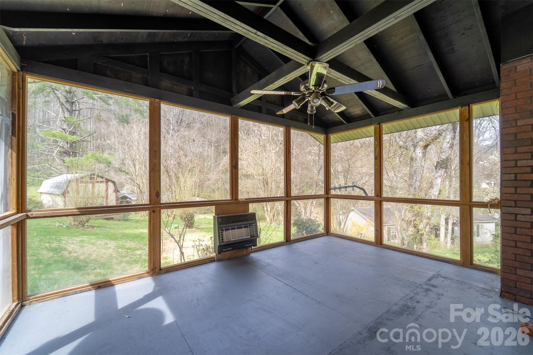318 Sunrise Park — Sylva