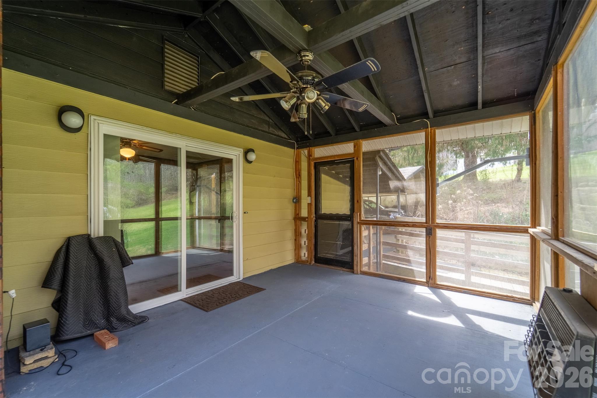 318 Sunrise Park — Sylva