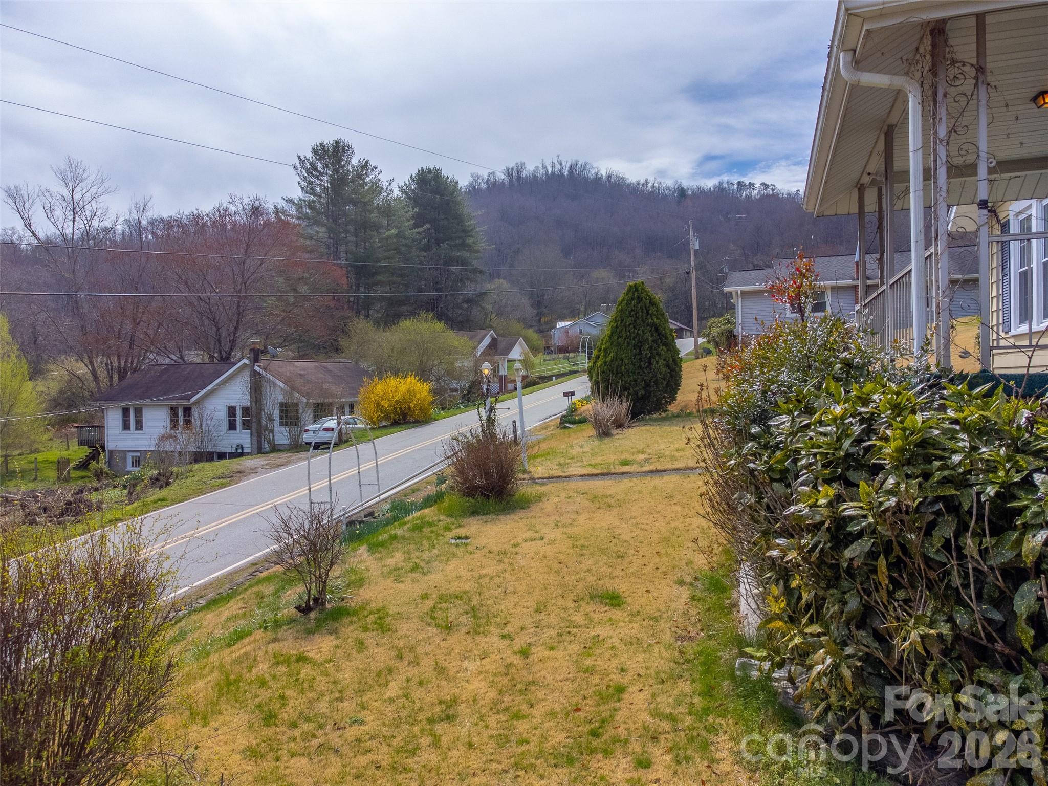 318 Sunrise Park — Sylva