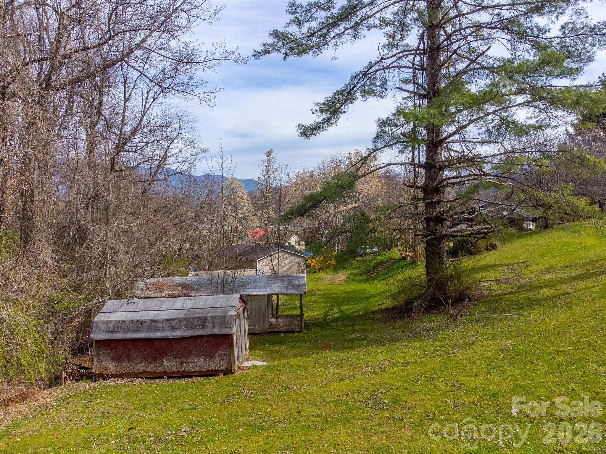 318 Sunrise Park — Sylva