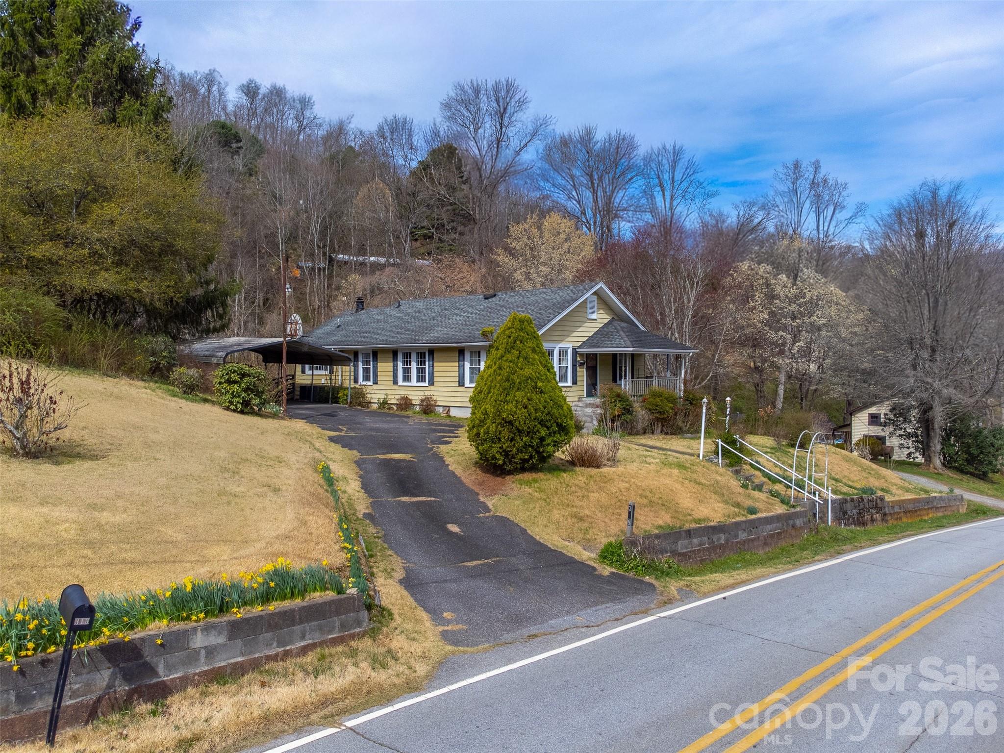 318 Sunrise Park — Sylva