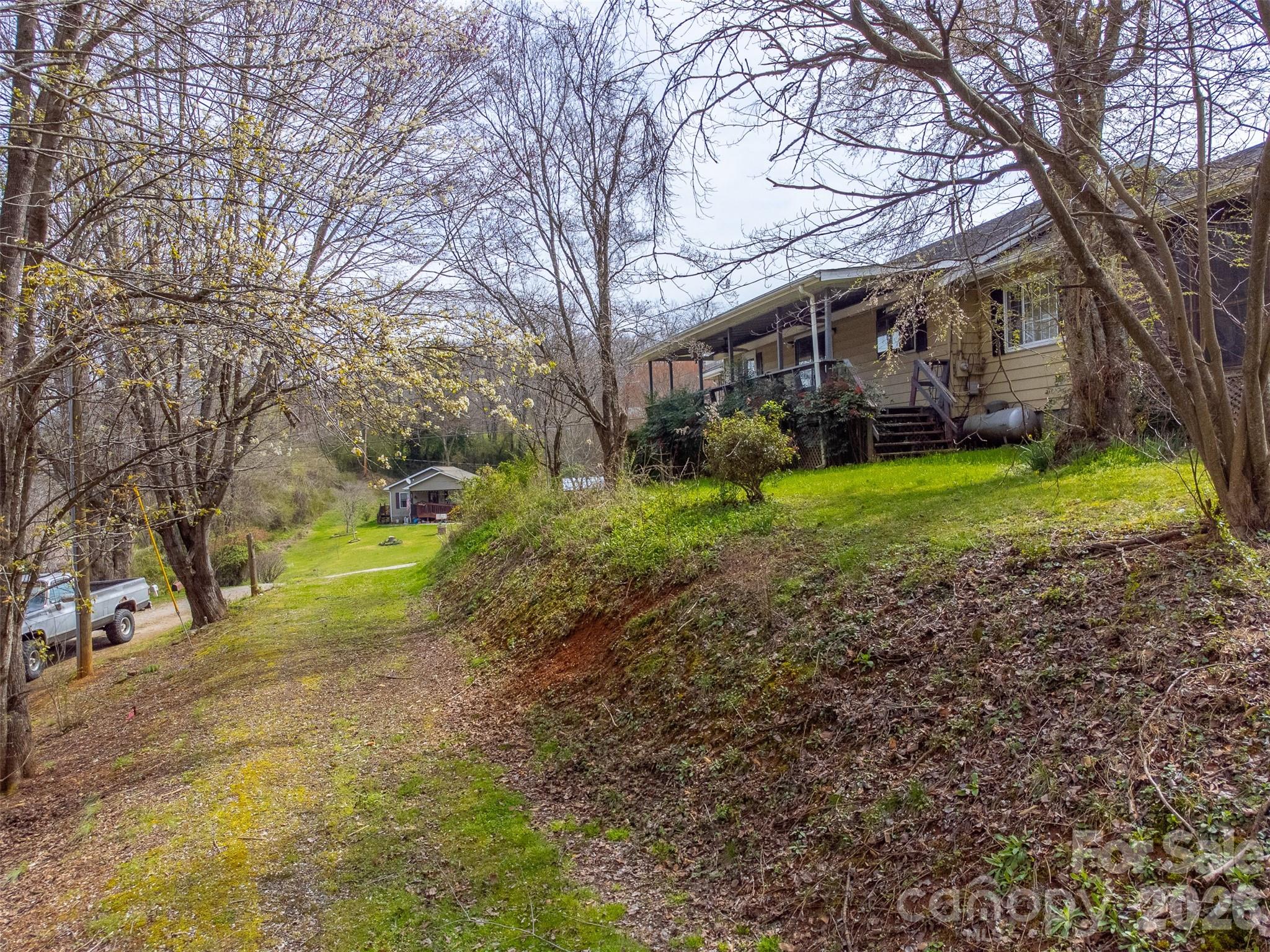 318 Sunrise Park — Sylva