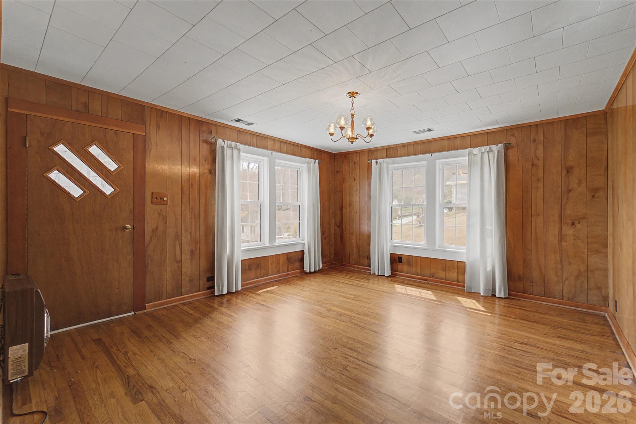 318 Sunrise Park — Sylva
