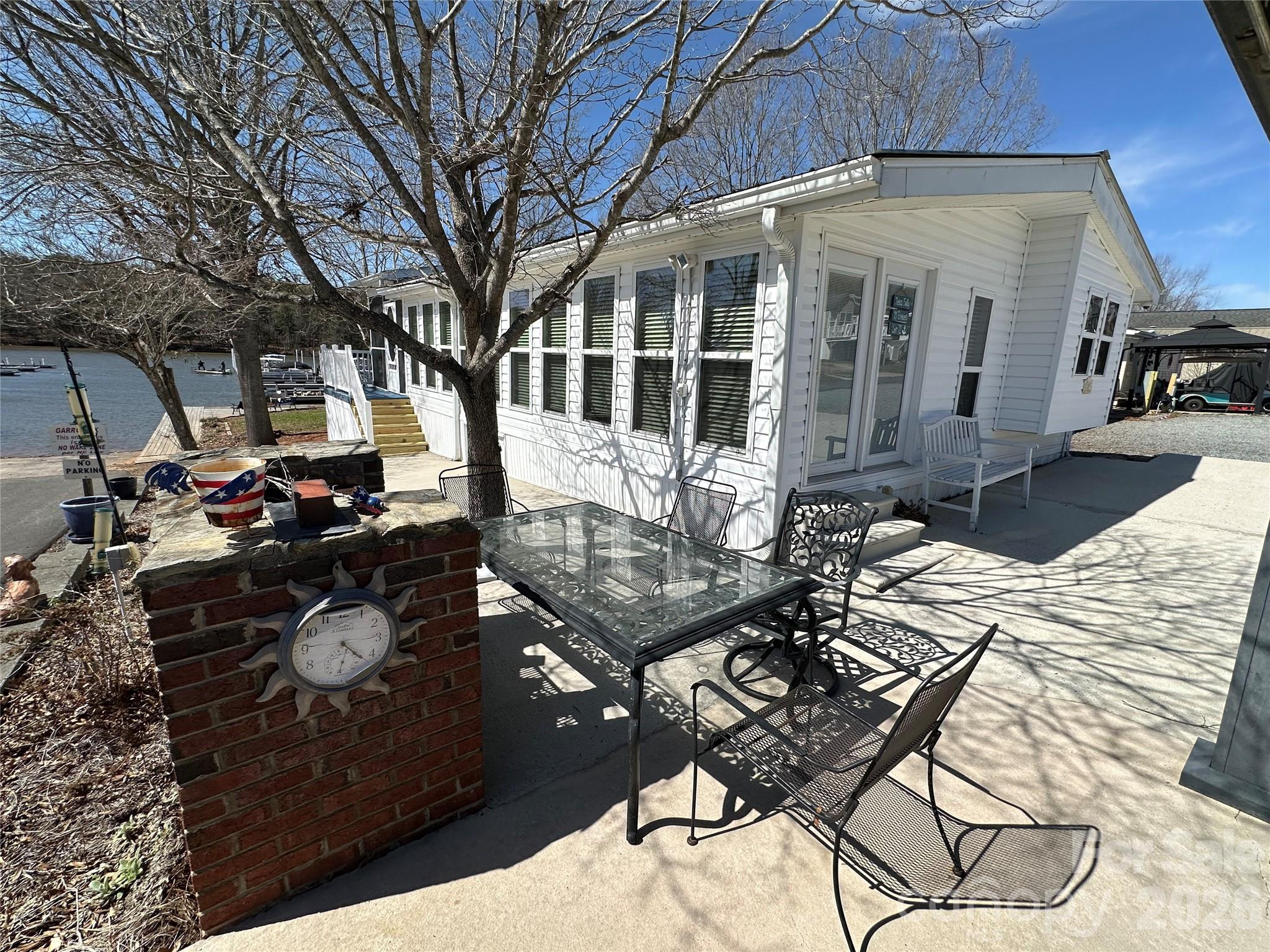 101 Dogwood Circle — New London
