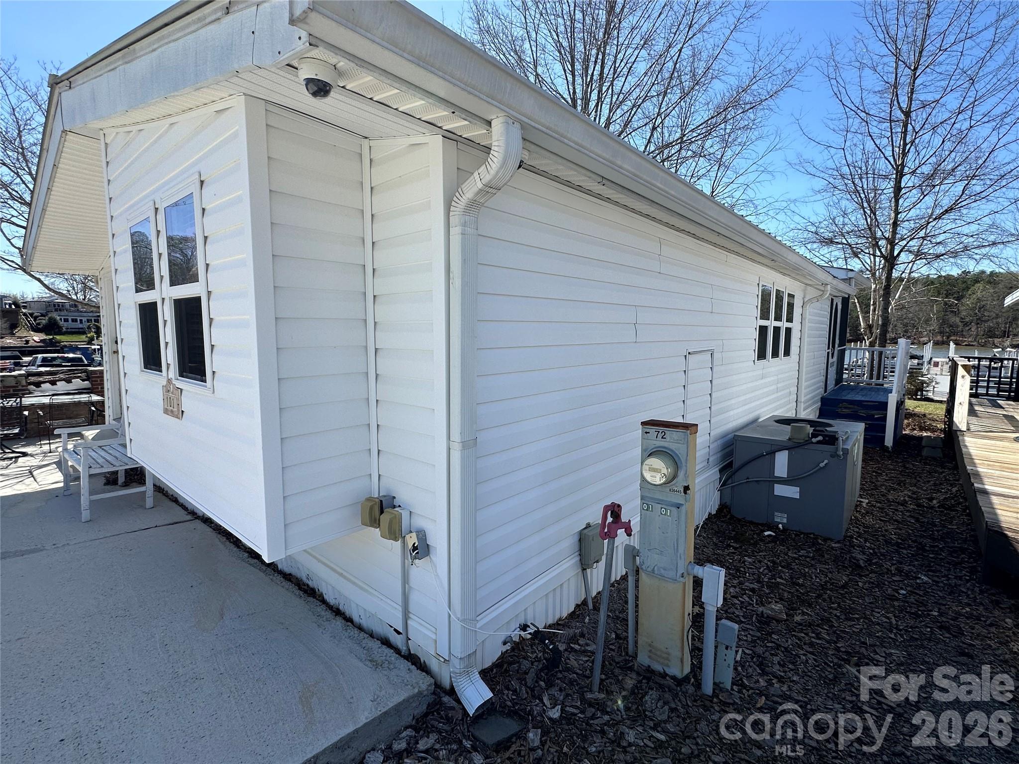 101 Dogwood Circle — New London