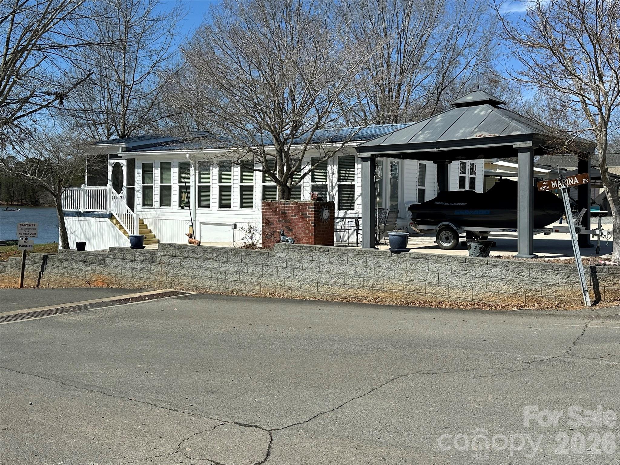 101 Dogwood Circle — New London