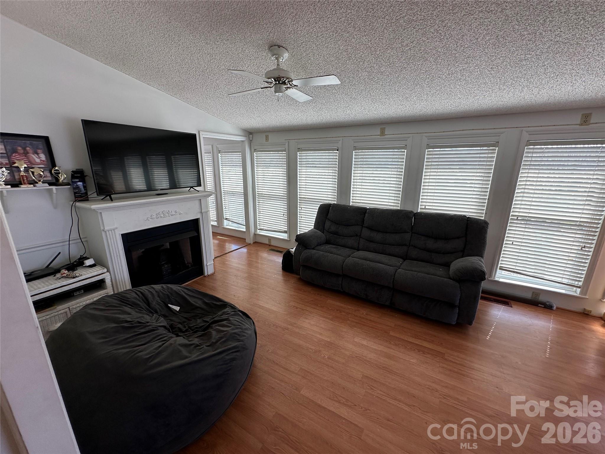 101 Dogwood Circle — New London
