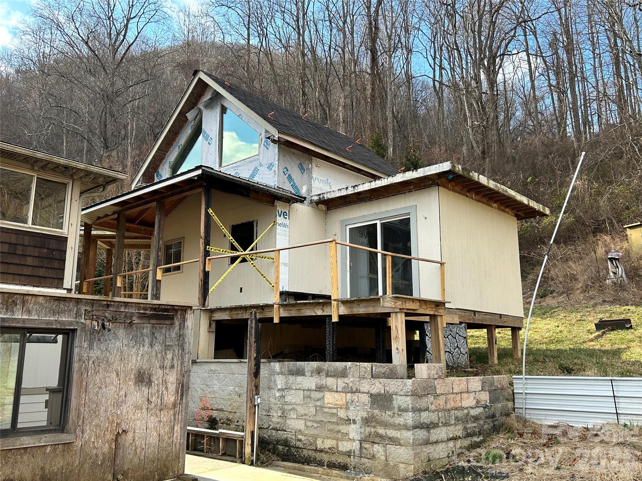 330 Potts Drive — Waynesville