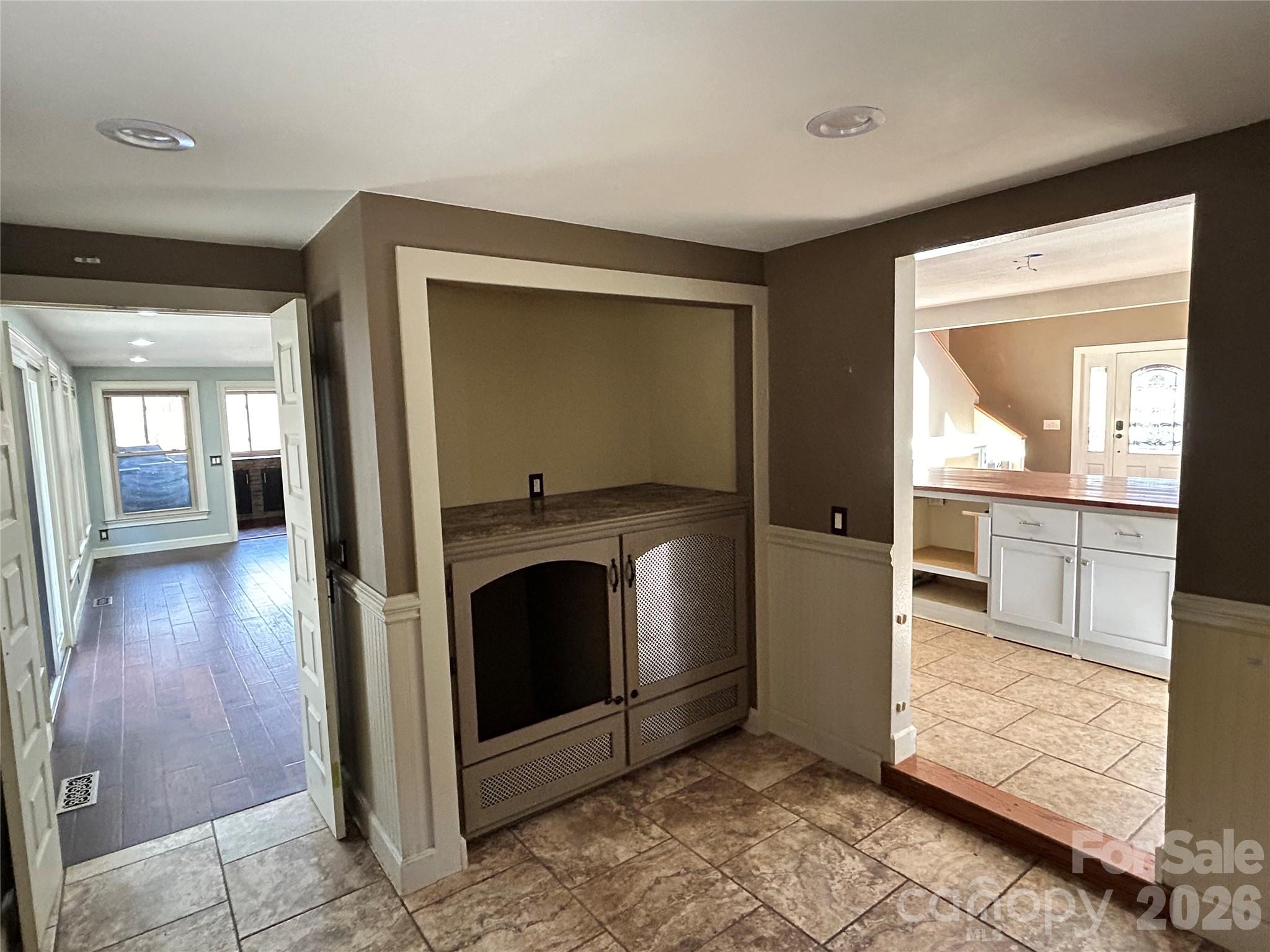 330 Potts Drive — Waynesville