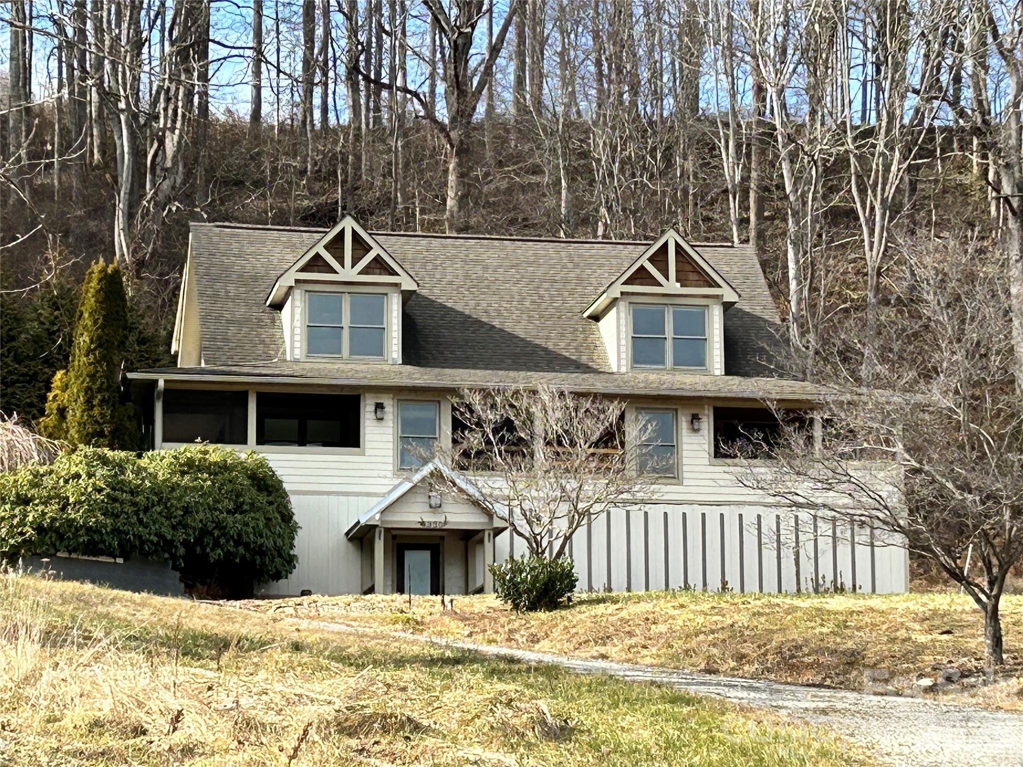 330 Potts Drive — Waynesville