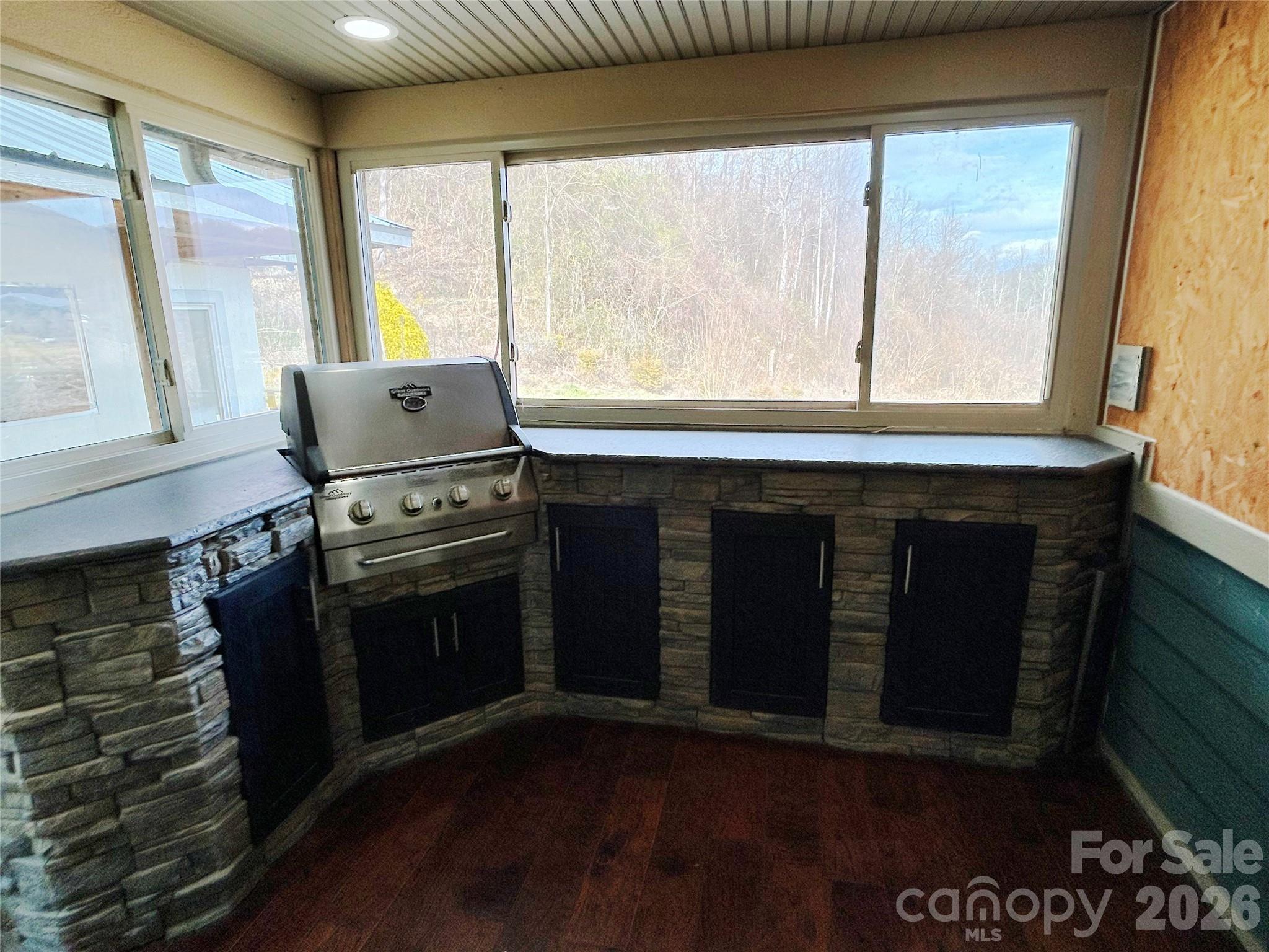 330 Potts Drive — Waynesville