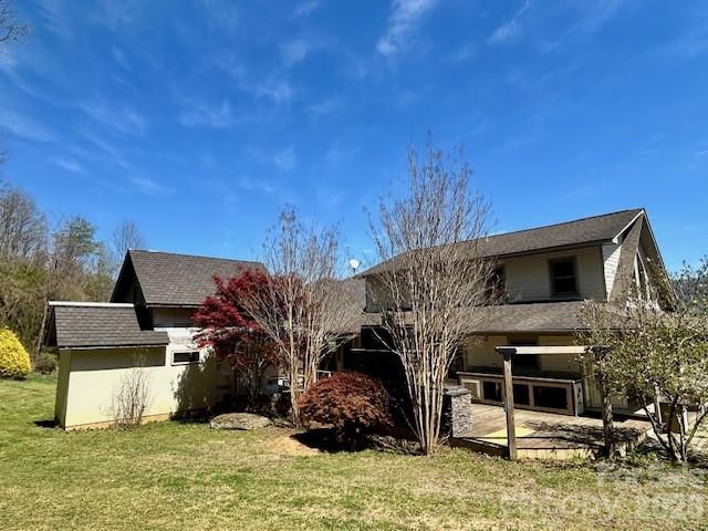 330 Potts Drive — Waynesville
