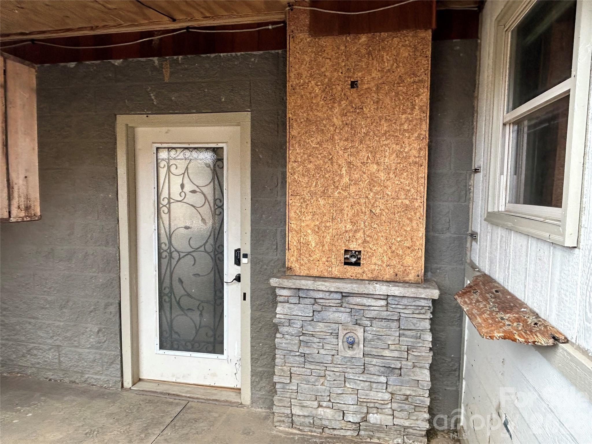330 Potts Drive — Waynesville