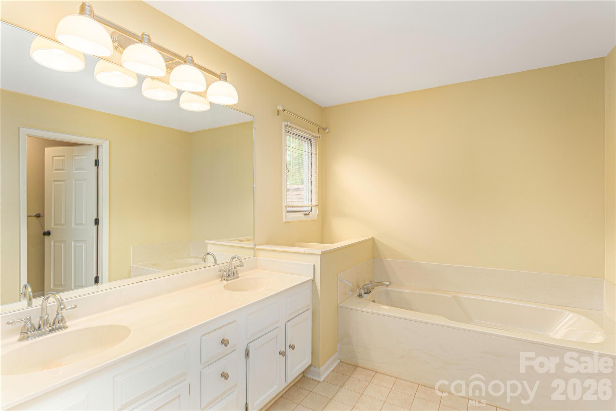 111 Clubwood Court — Asheville