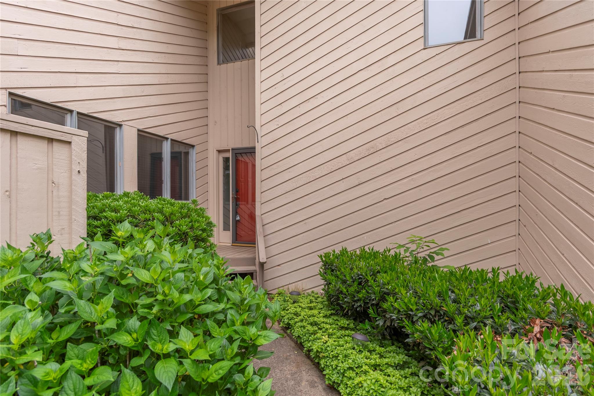 111 Clubwood Court — Asheville