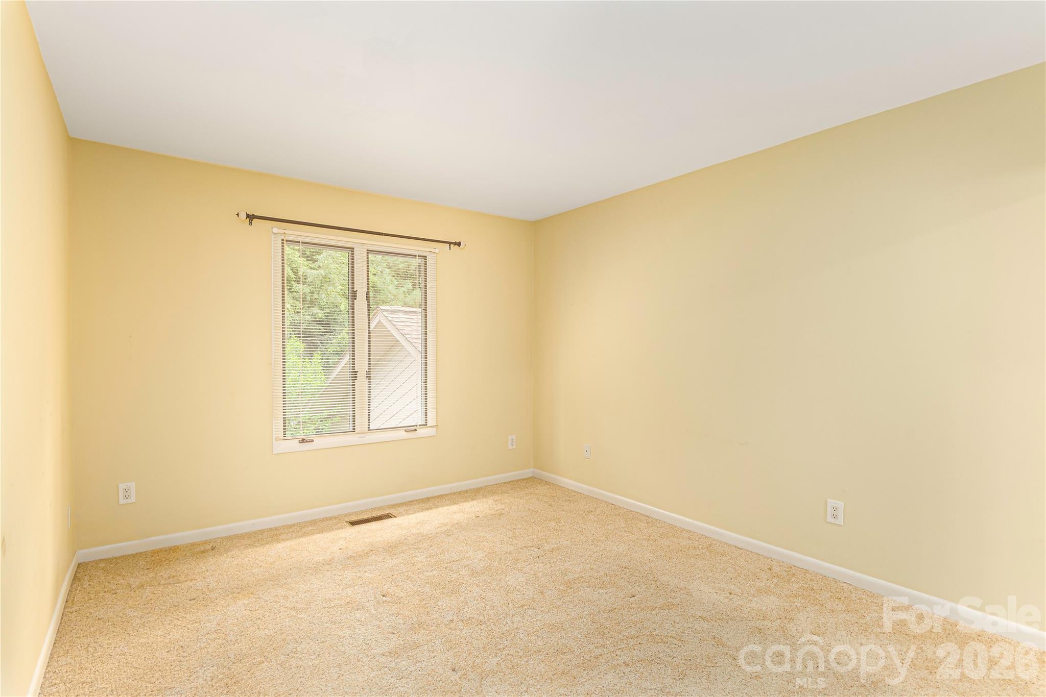 111 Clubwood Court — Asheville