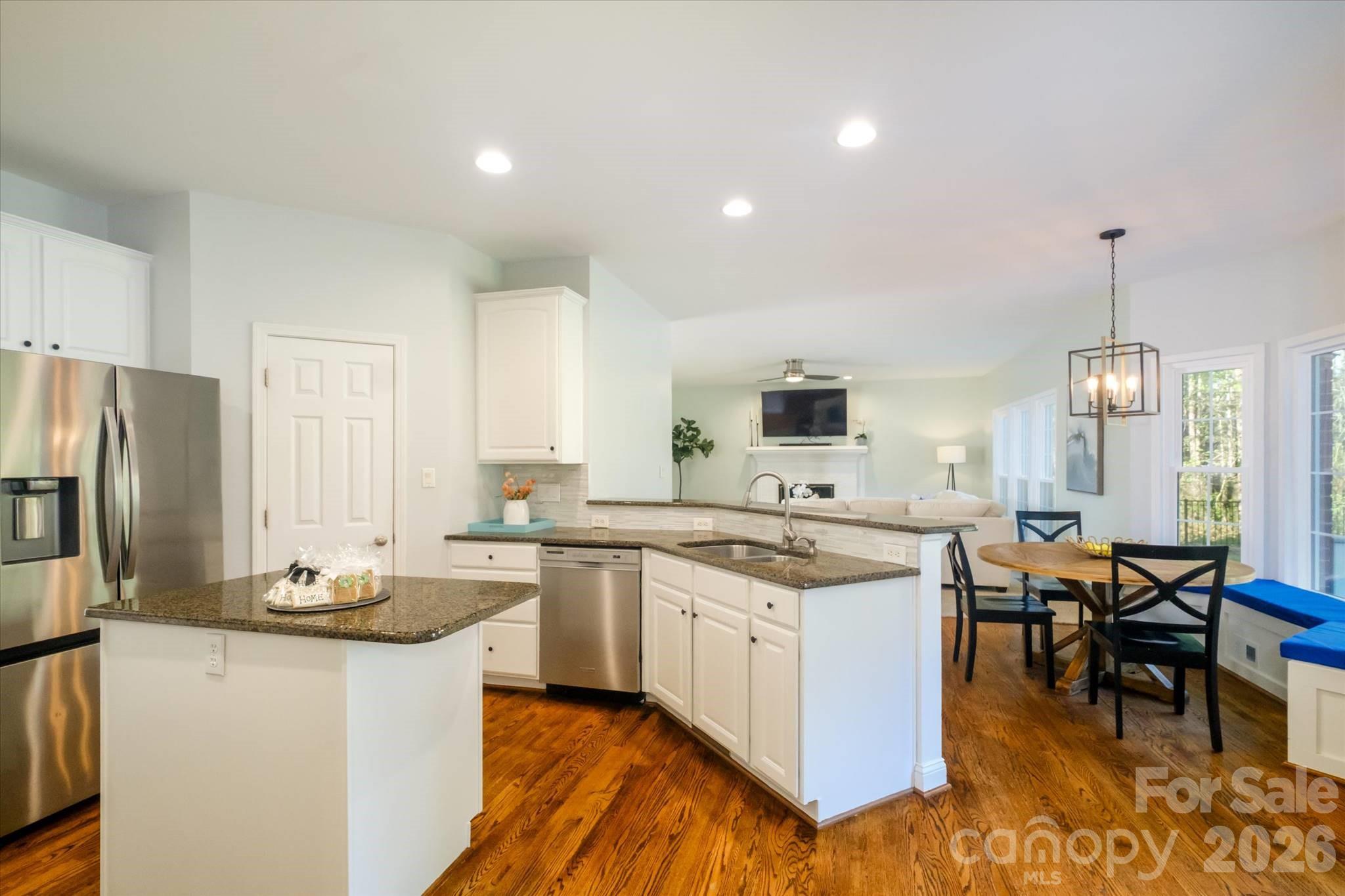 3570 Weddington Oaks Drive — Matthews