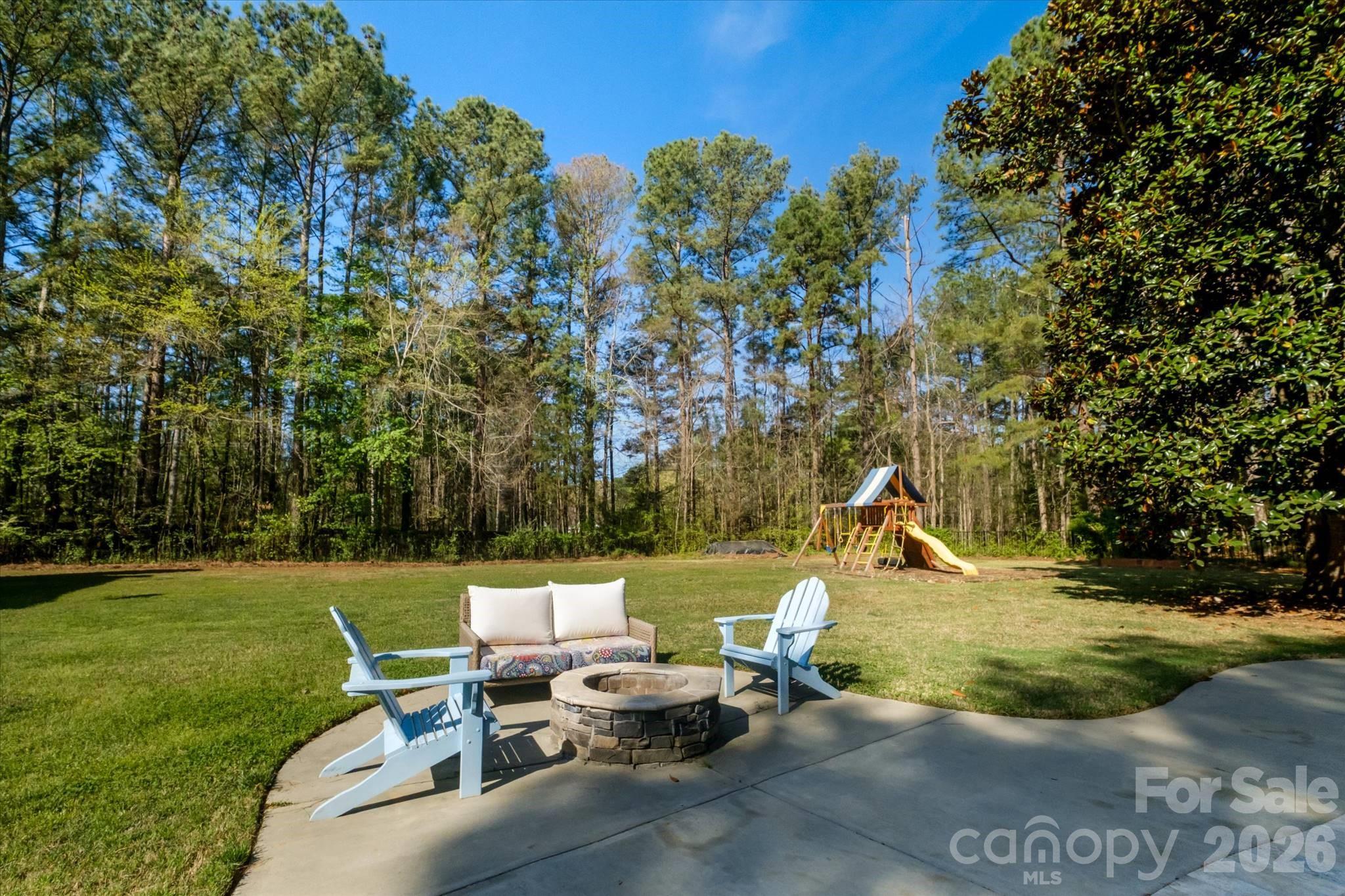 3570 Weddington Oaks Drive — Matthews