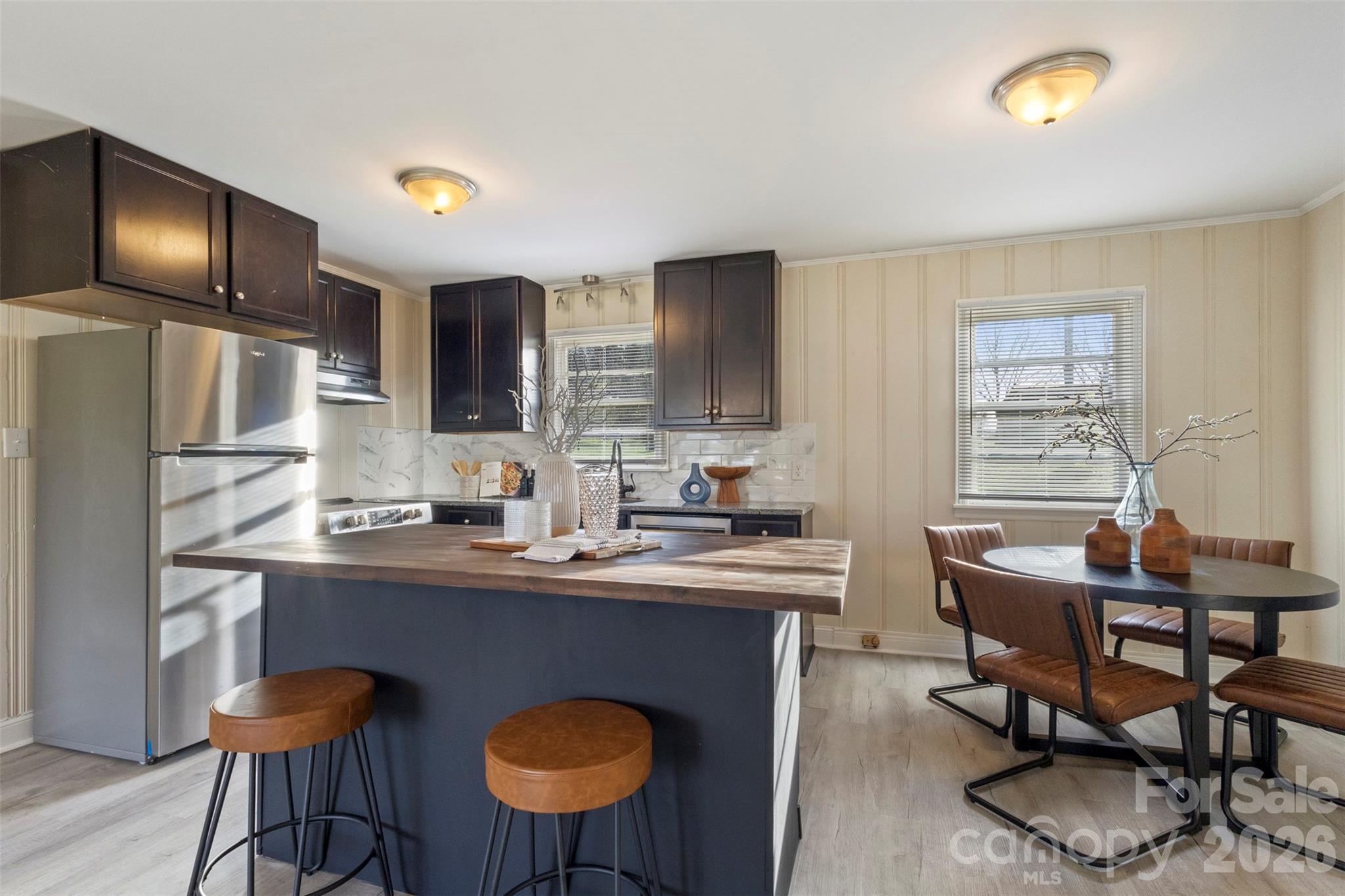 4432 E Highway 27 Highway — Iron Station