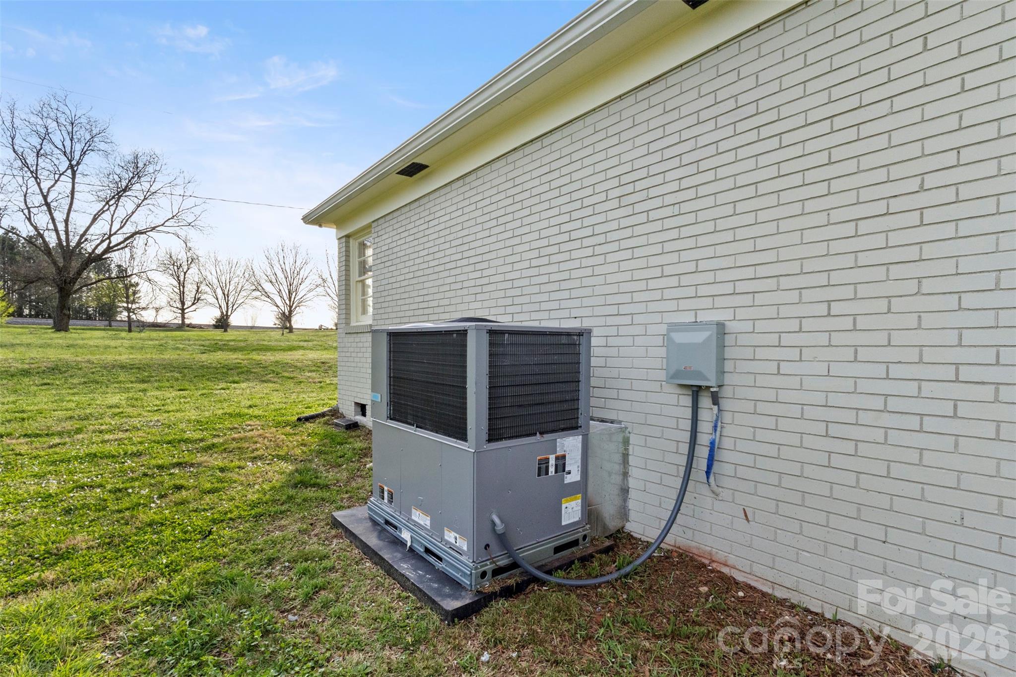 4432 E Highway 27 Highway — Iron Station