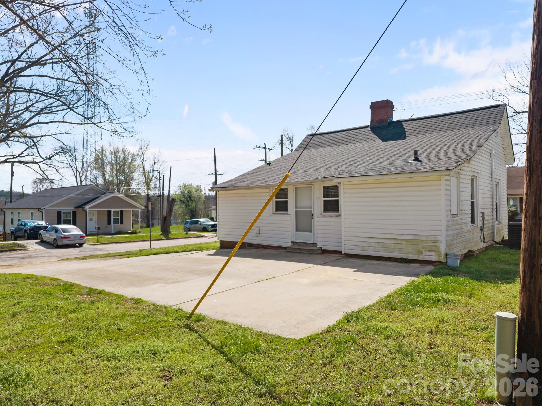 828 Park Avenue — Salisbury