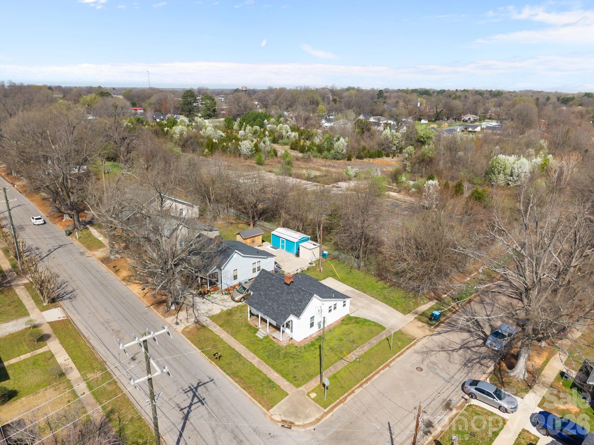 828 Park Avenue — Salisbury