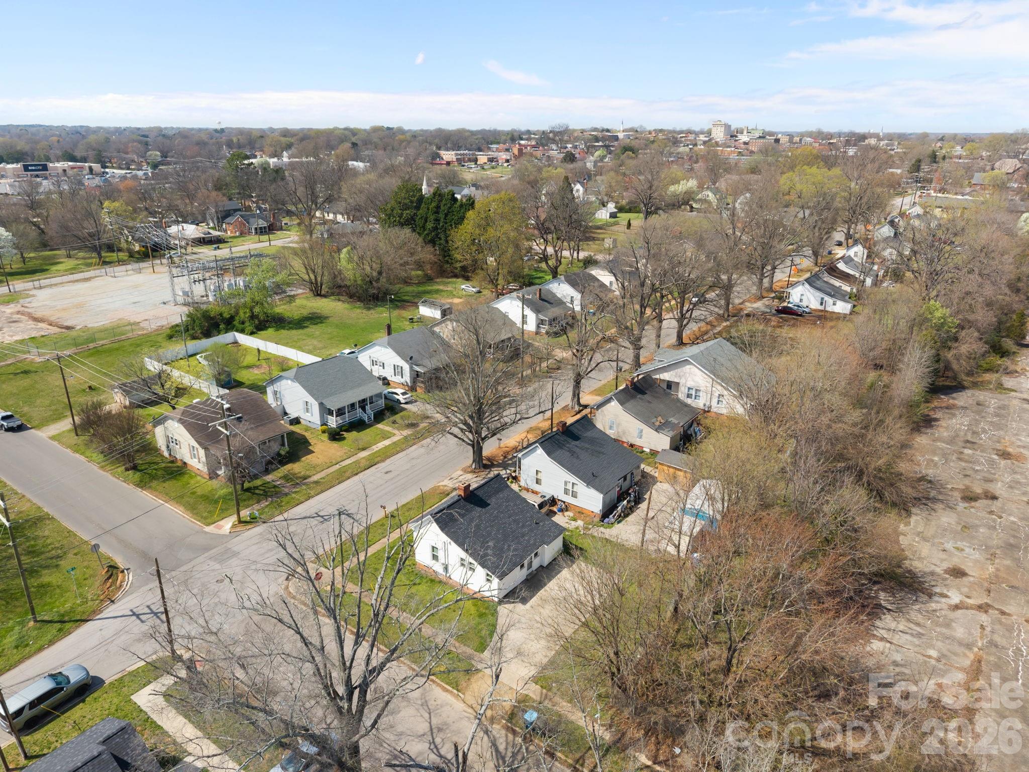828 Park Avenue — Salisbury