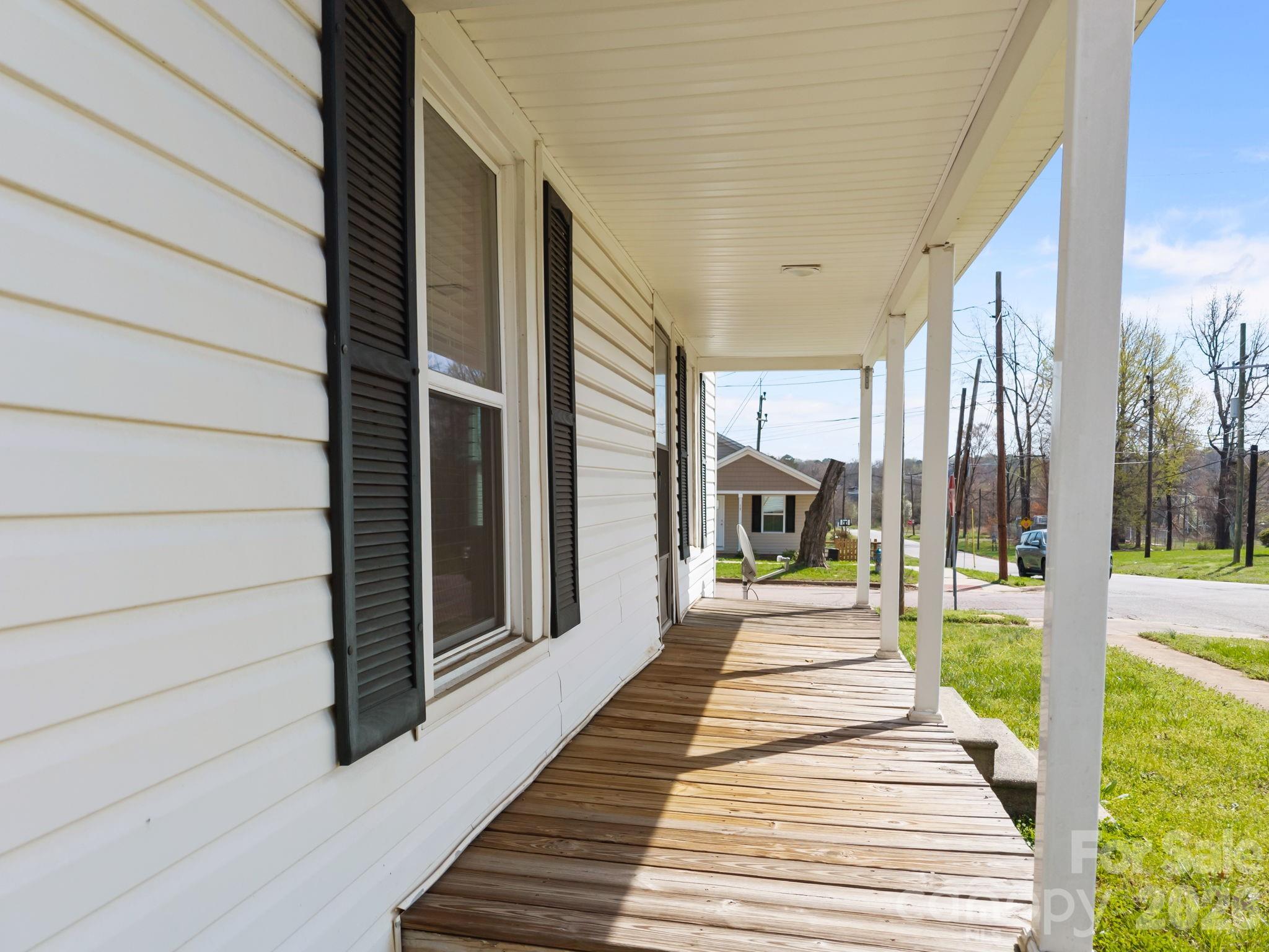 828 Park Avenue — Salisbury